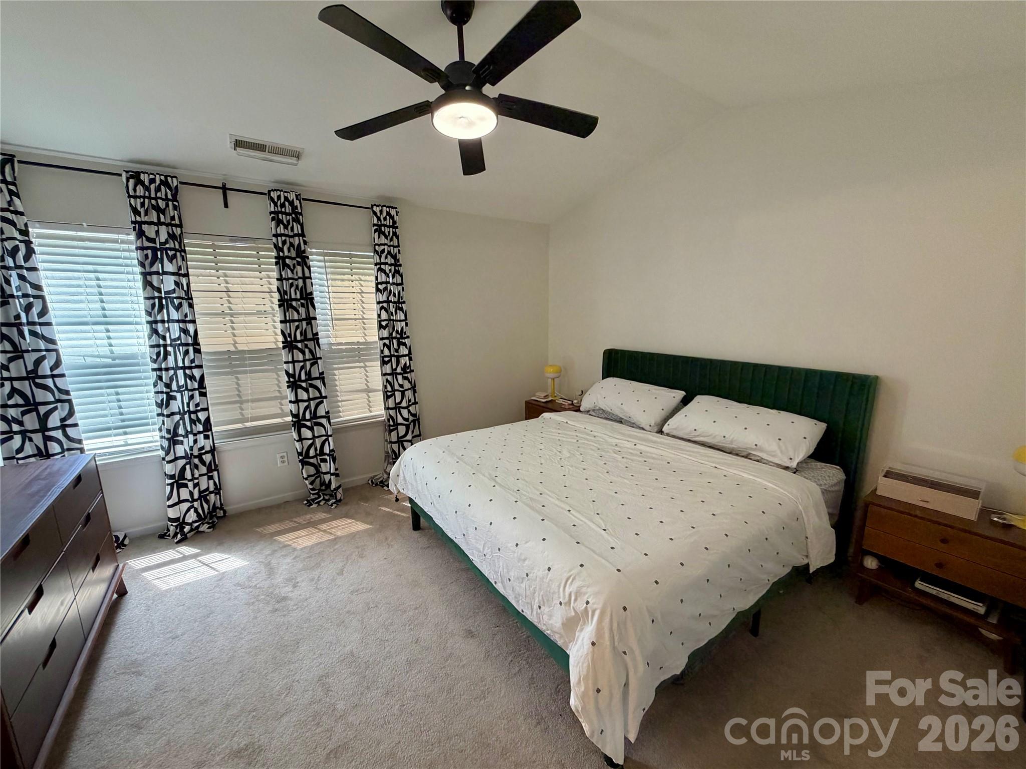 732 Rock Lake Glen Property Photo 14