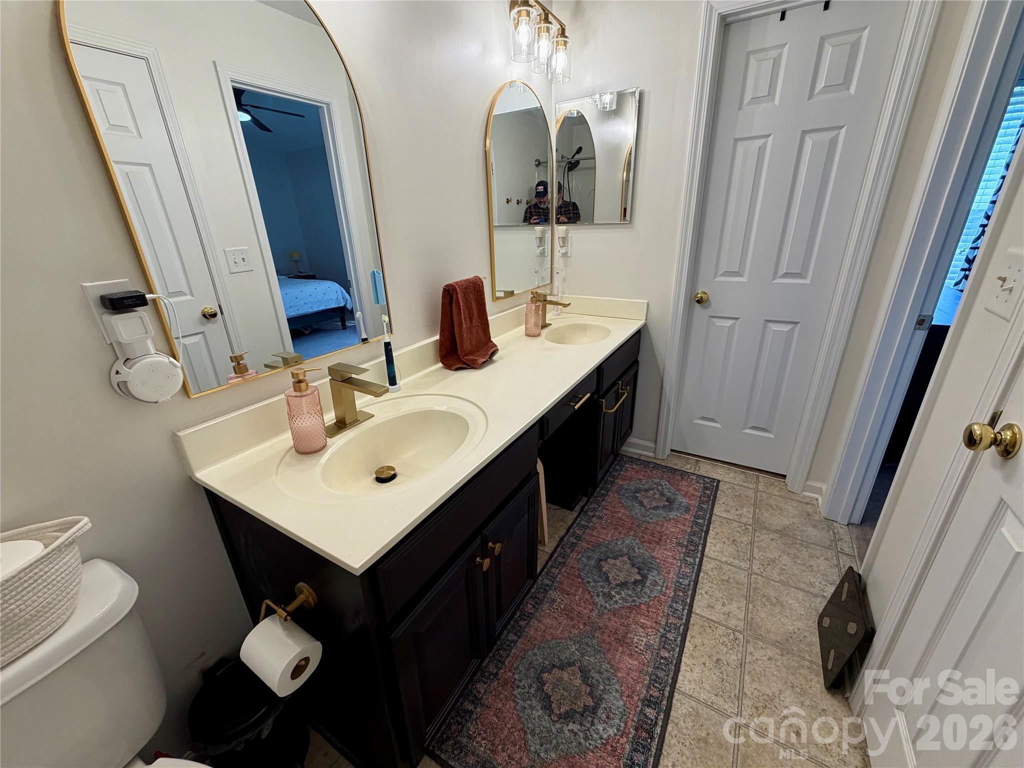 732 Rock Lake Glen Property Photo 17
