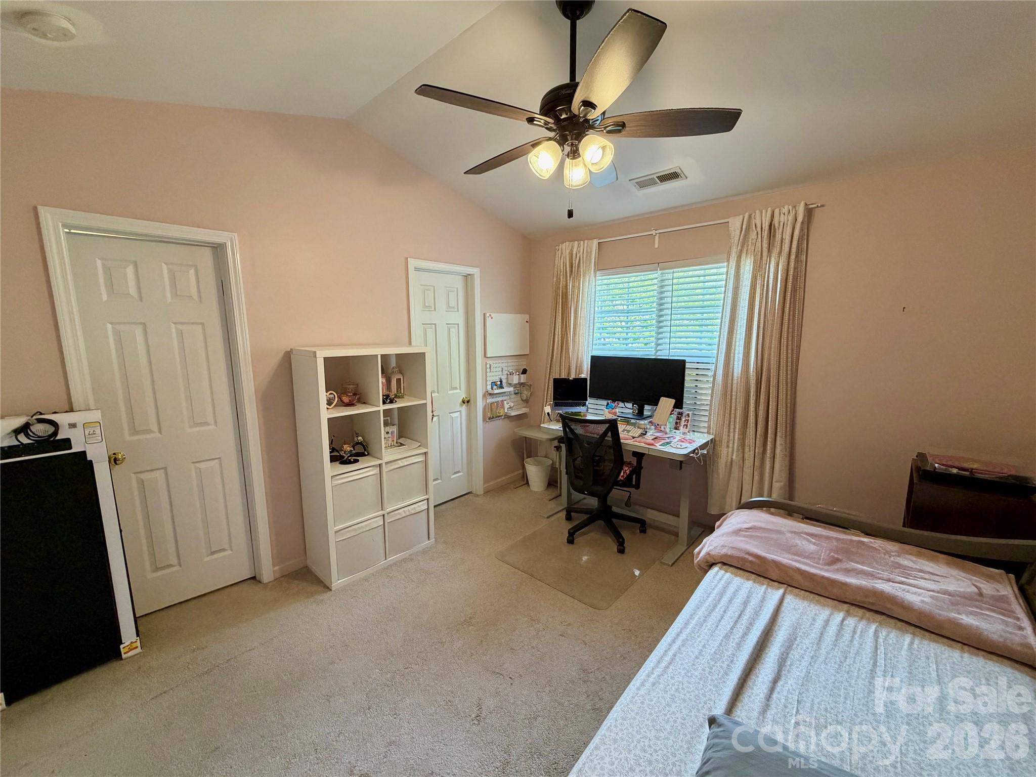 732 Rock Lake Glen Property Photo 20