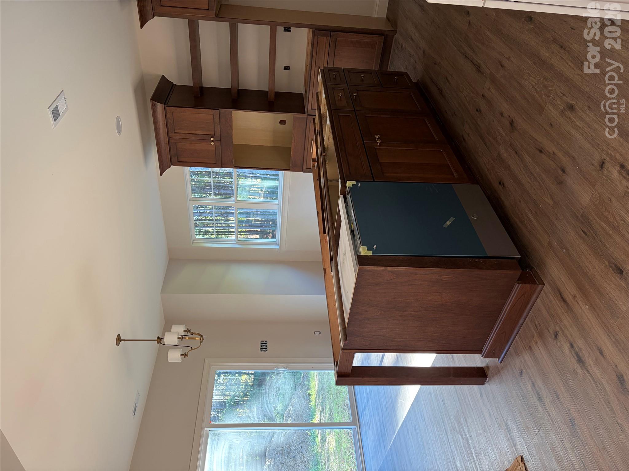 1196 Sunset Point Road Property Photo 16
