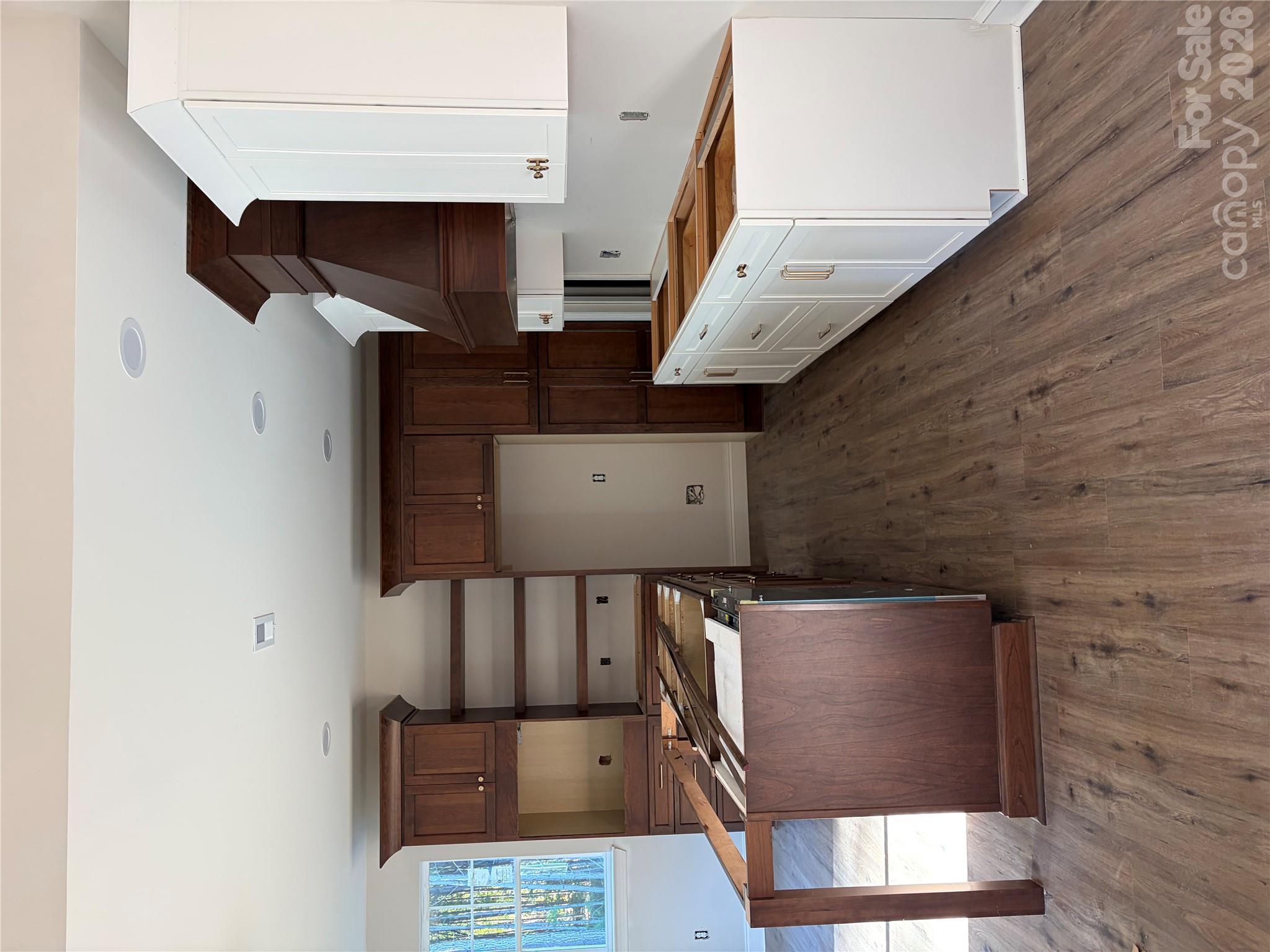 1196 Sunset Point Road Property Photo 17