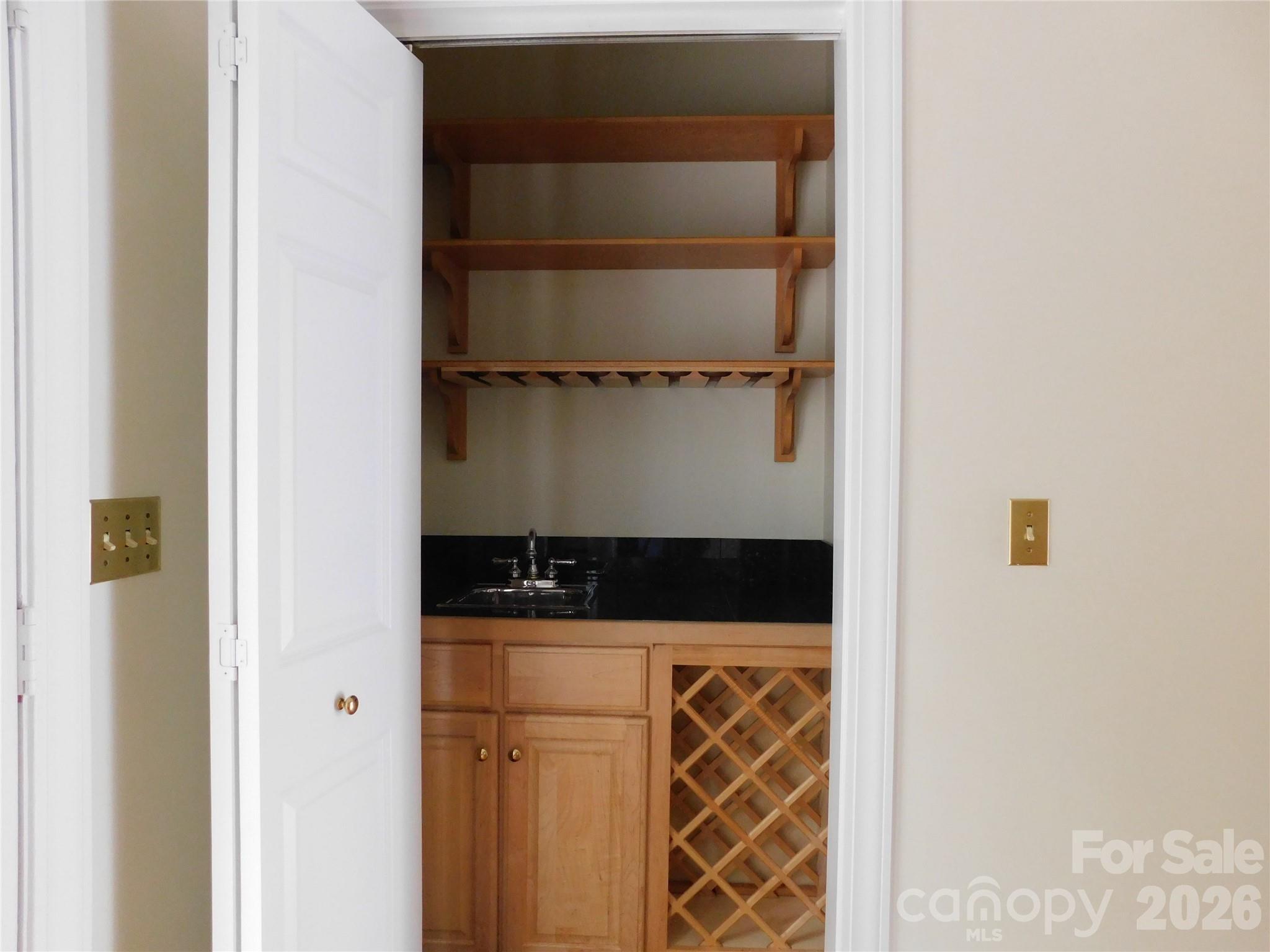 1064 Skye Drive Property Photo 8