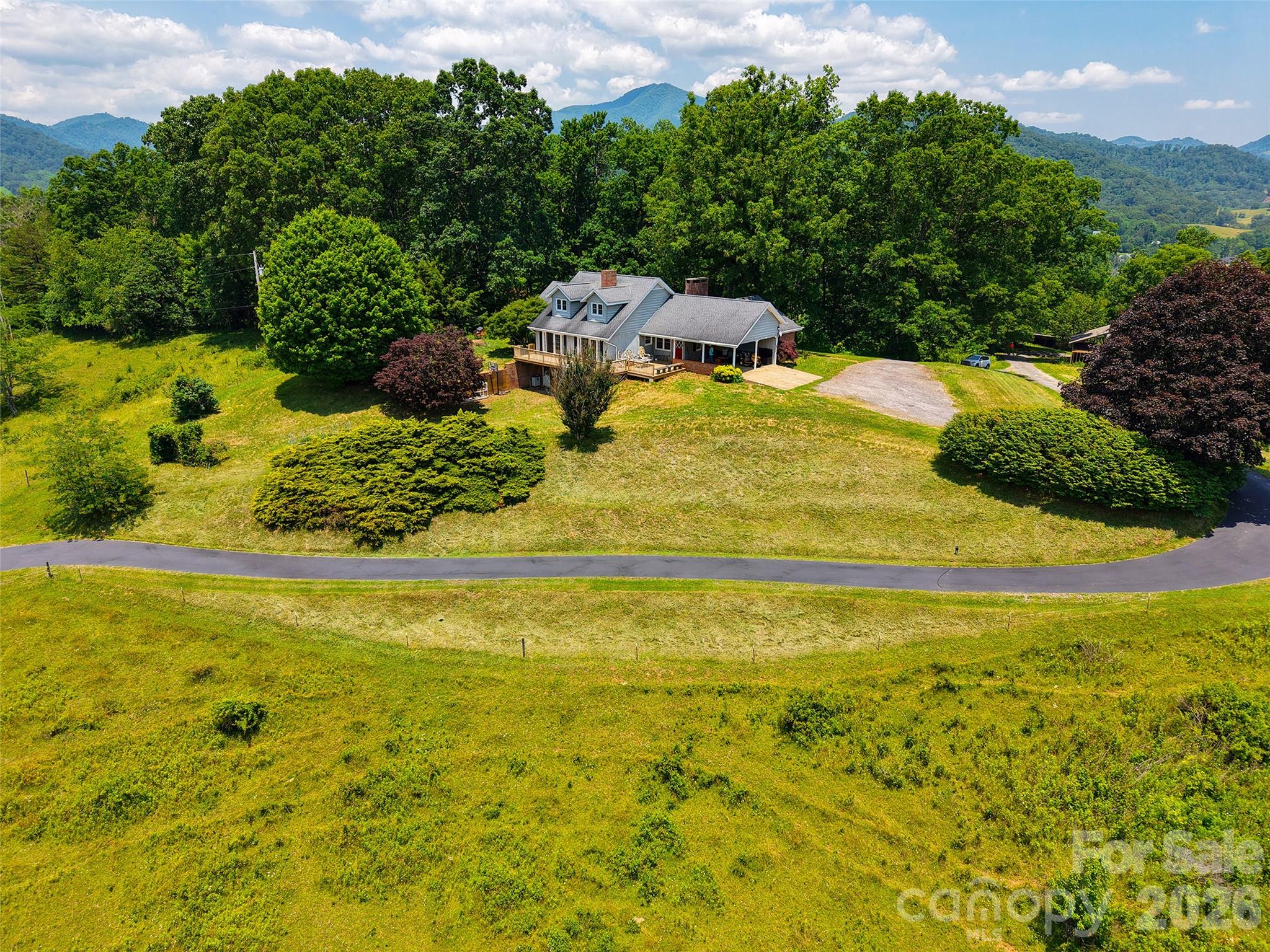 80 Gobblers Knob Drive Property Photo 1