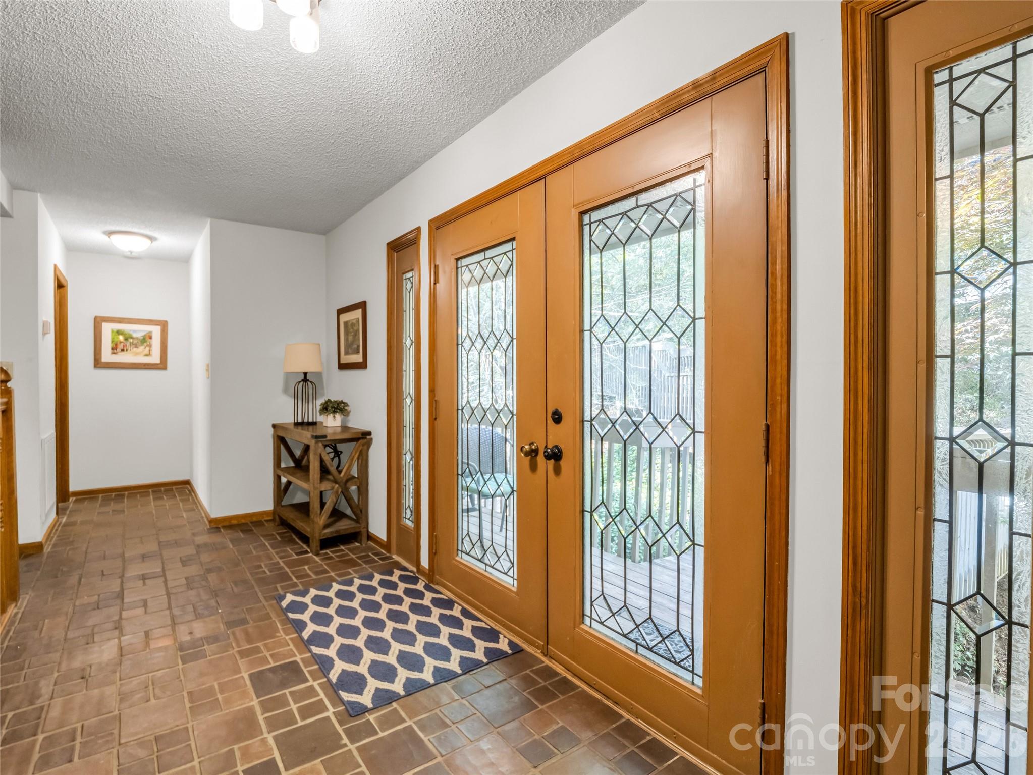171 Fairway Drive Property Photo 4
