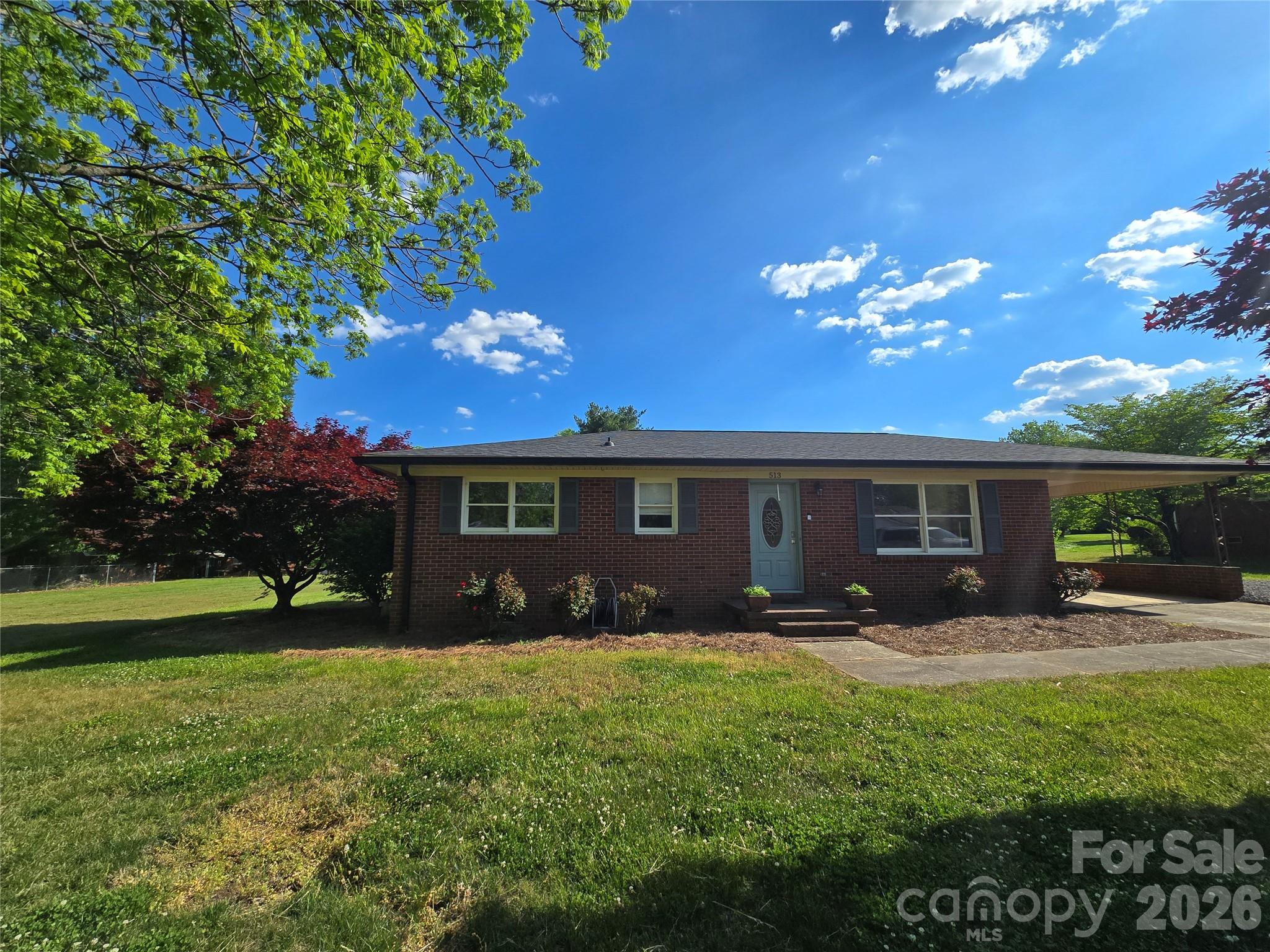 513 Sides Street Property Photo 2