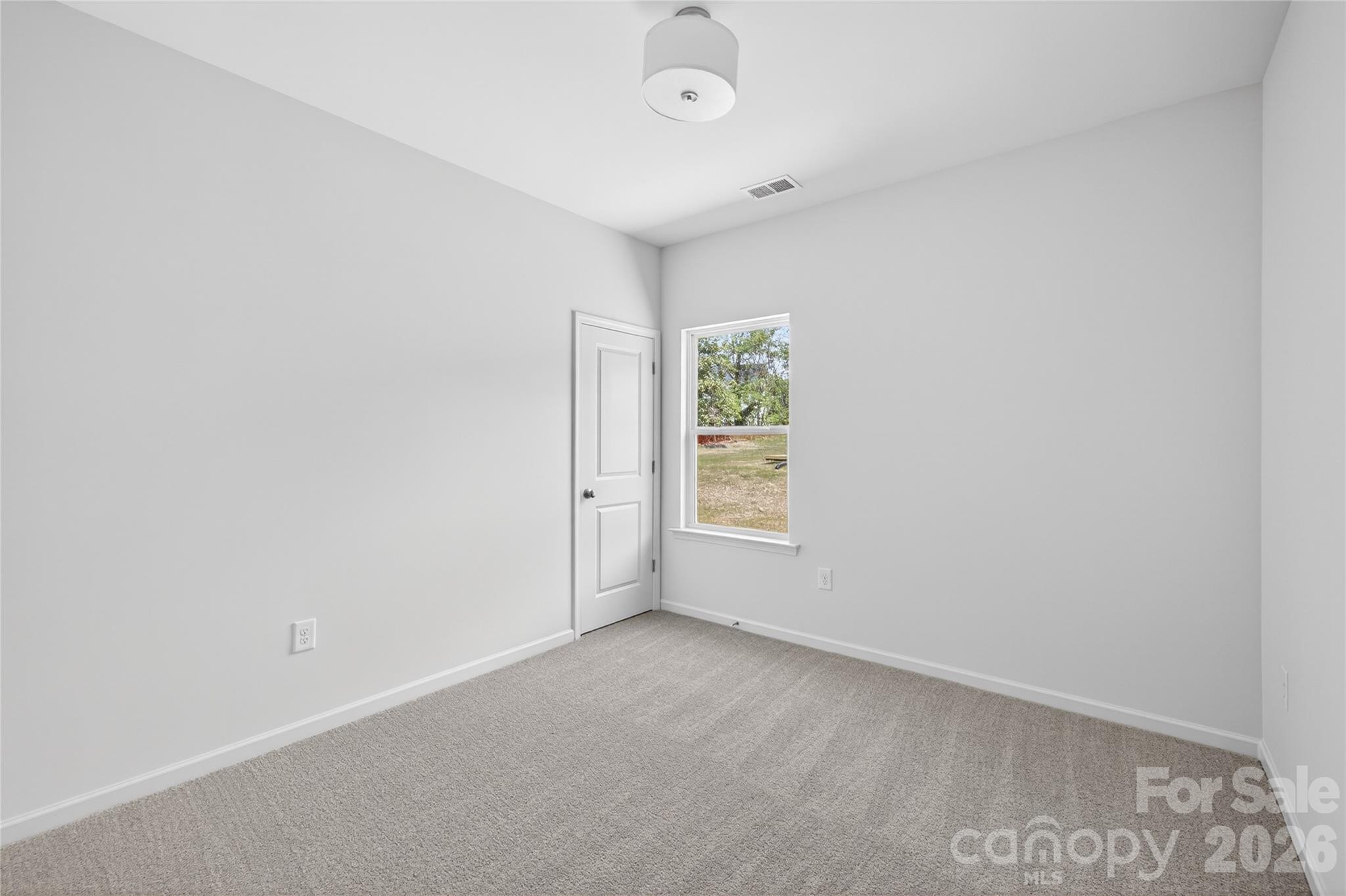 2111 S Gardner Street Property Photo 16