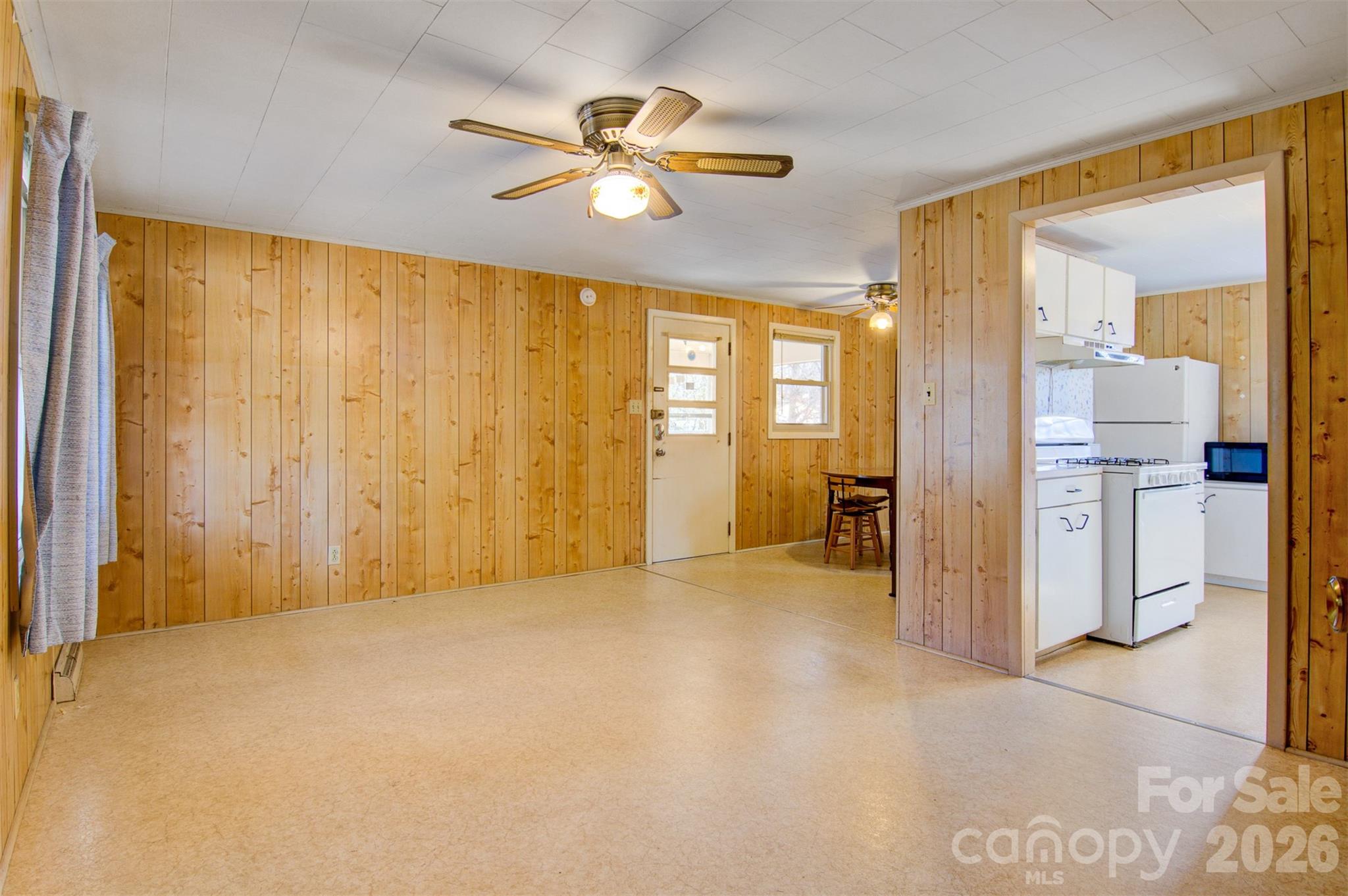 24 W Berkley Avenue Property Photo 6