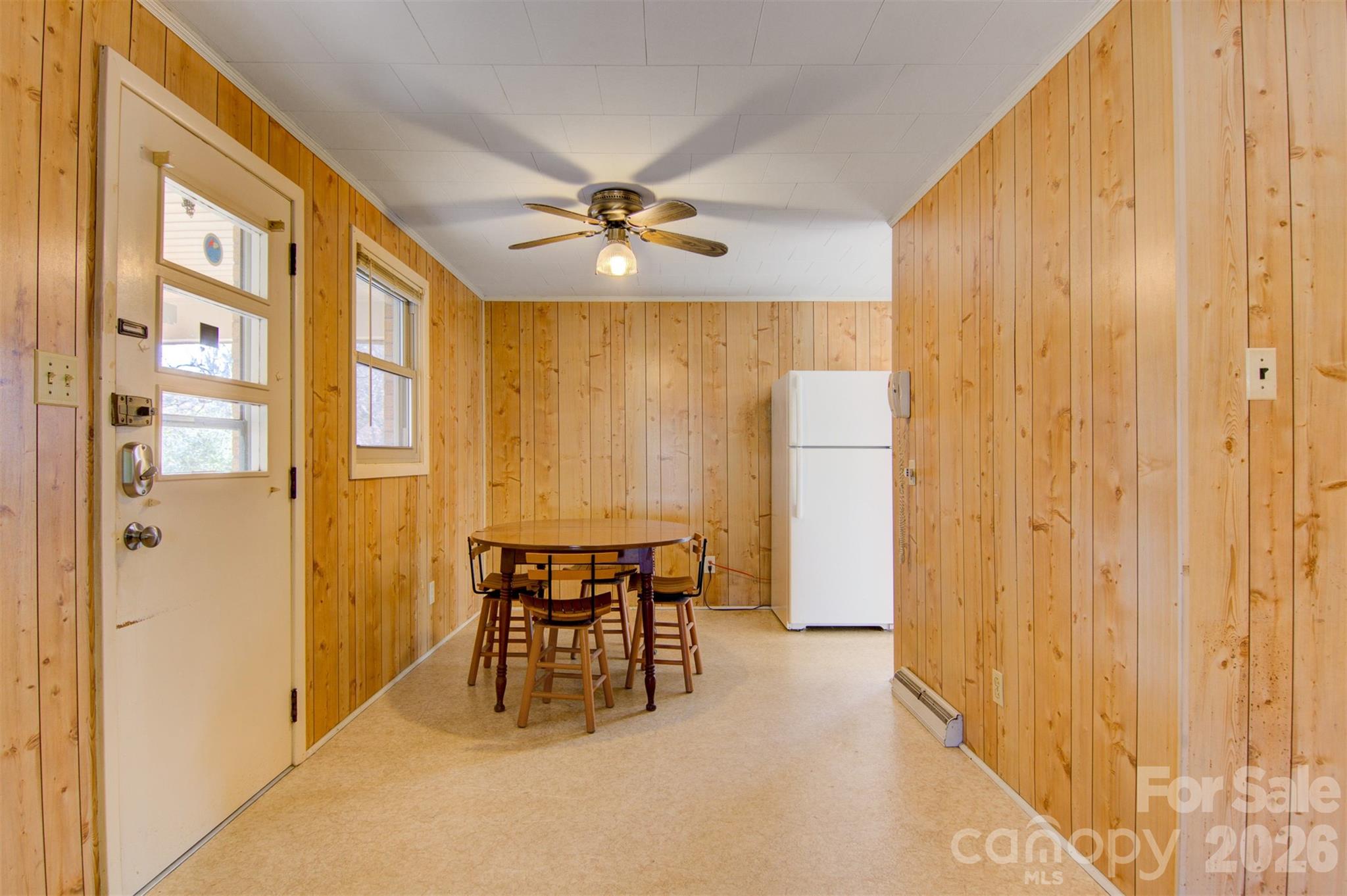 24 W Berkley Avenue Property Photo 7
