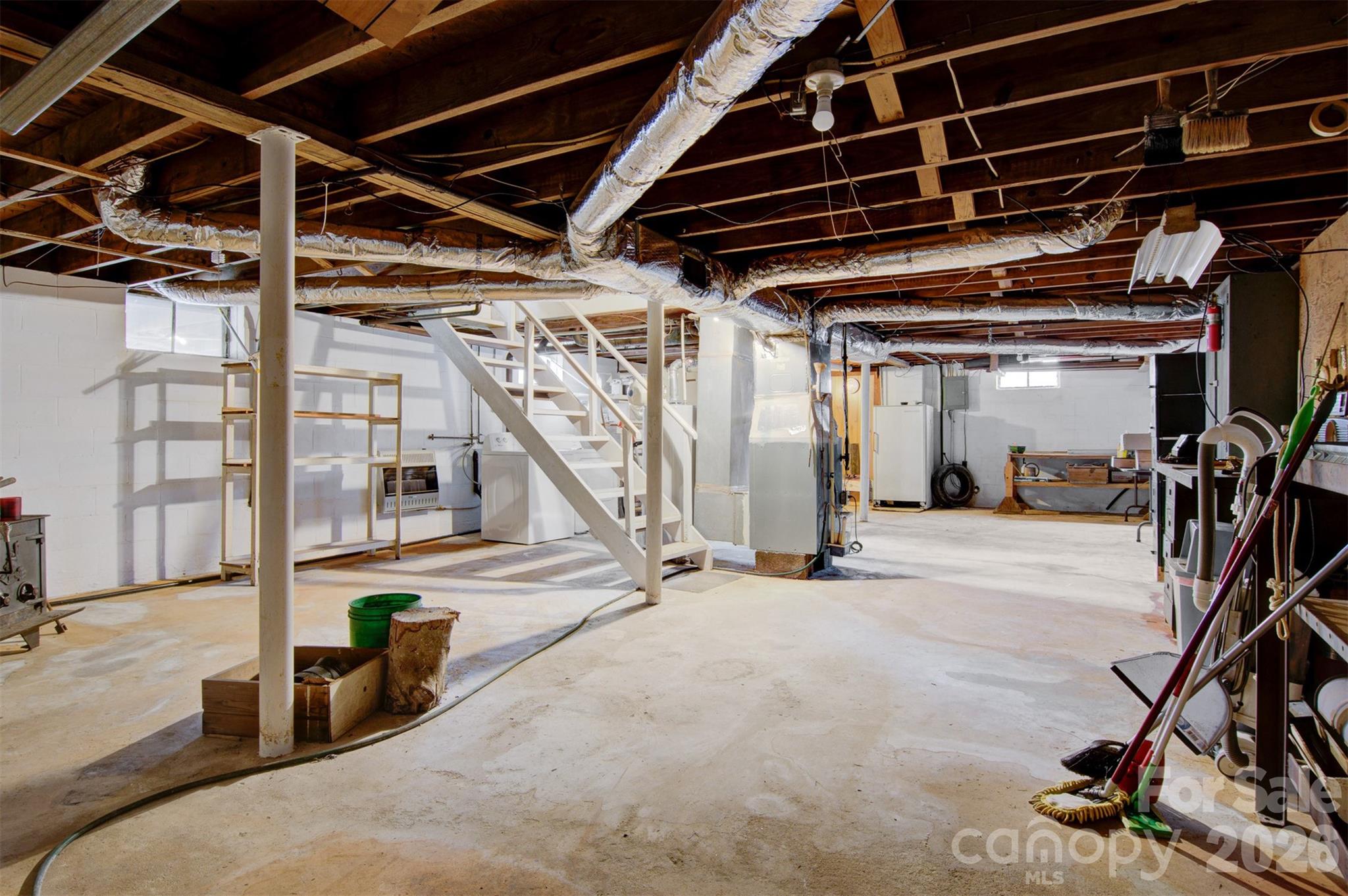 24 W Berkley Avenue Property Photo 25