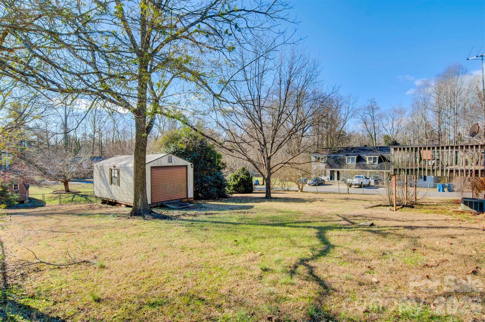 24 W Berkley Avenue Property Photo 26