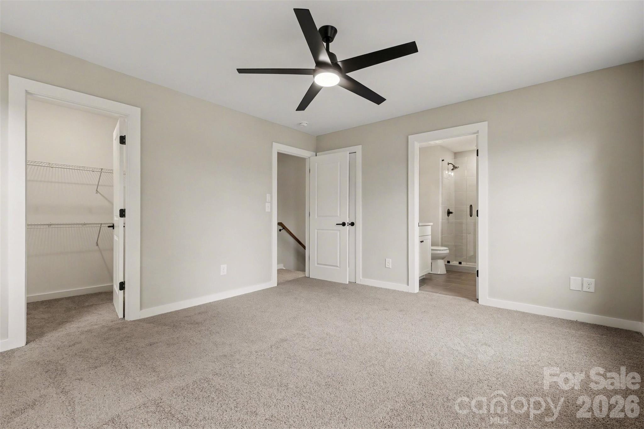 112 E Hilltop Drive Property Photo 14
