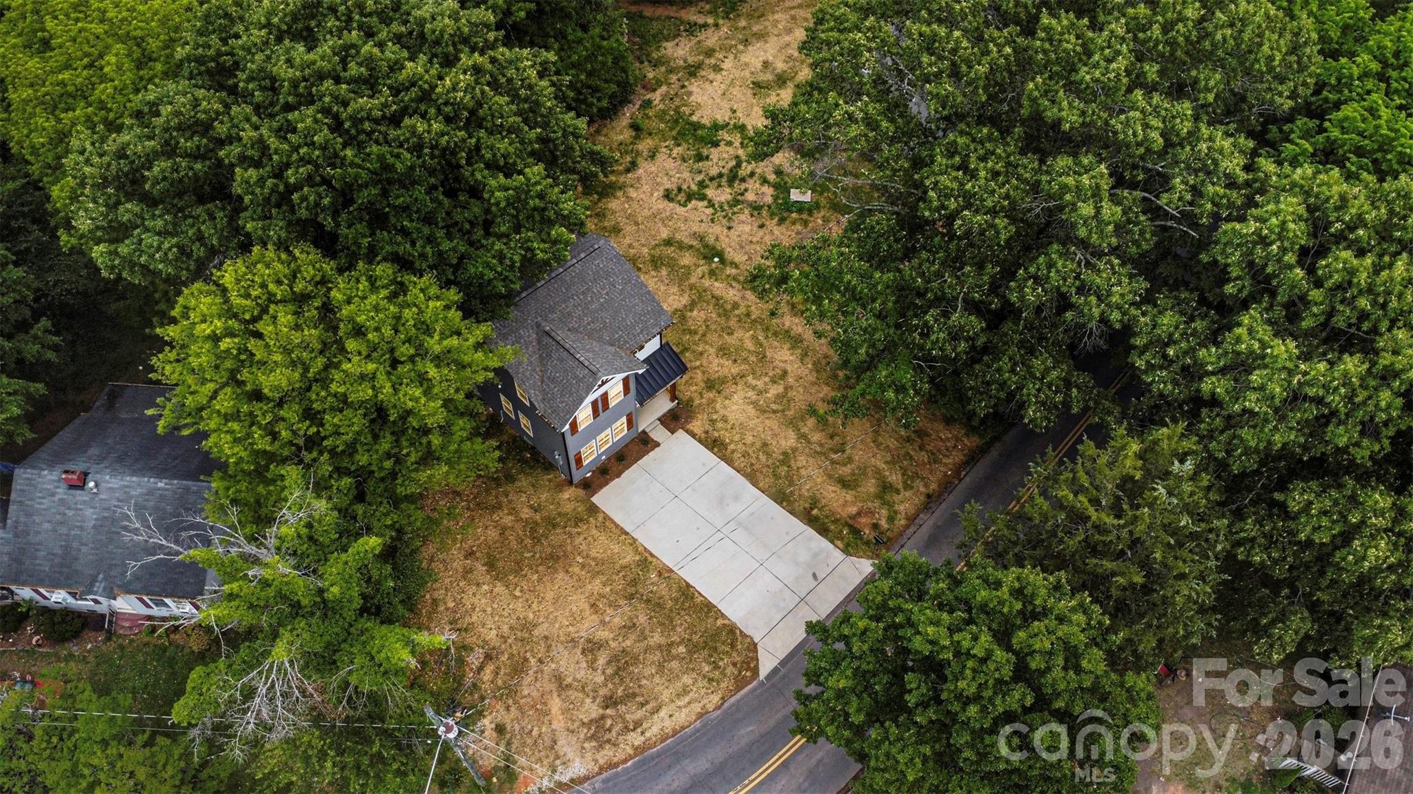 112 E Hilltop Drive Property Photo 34