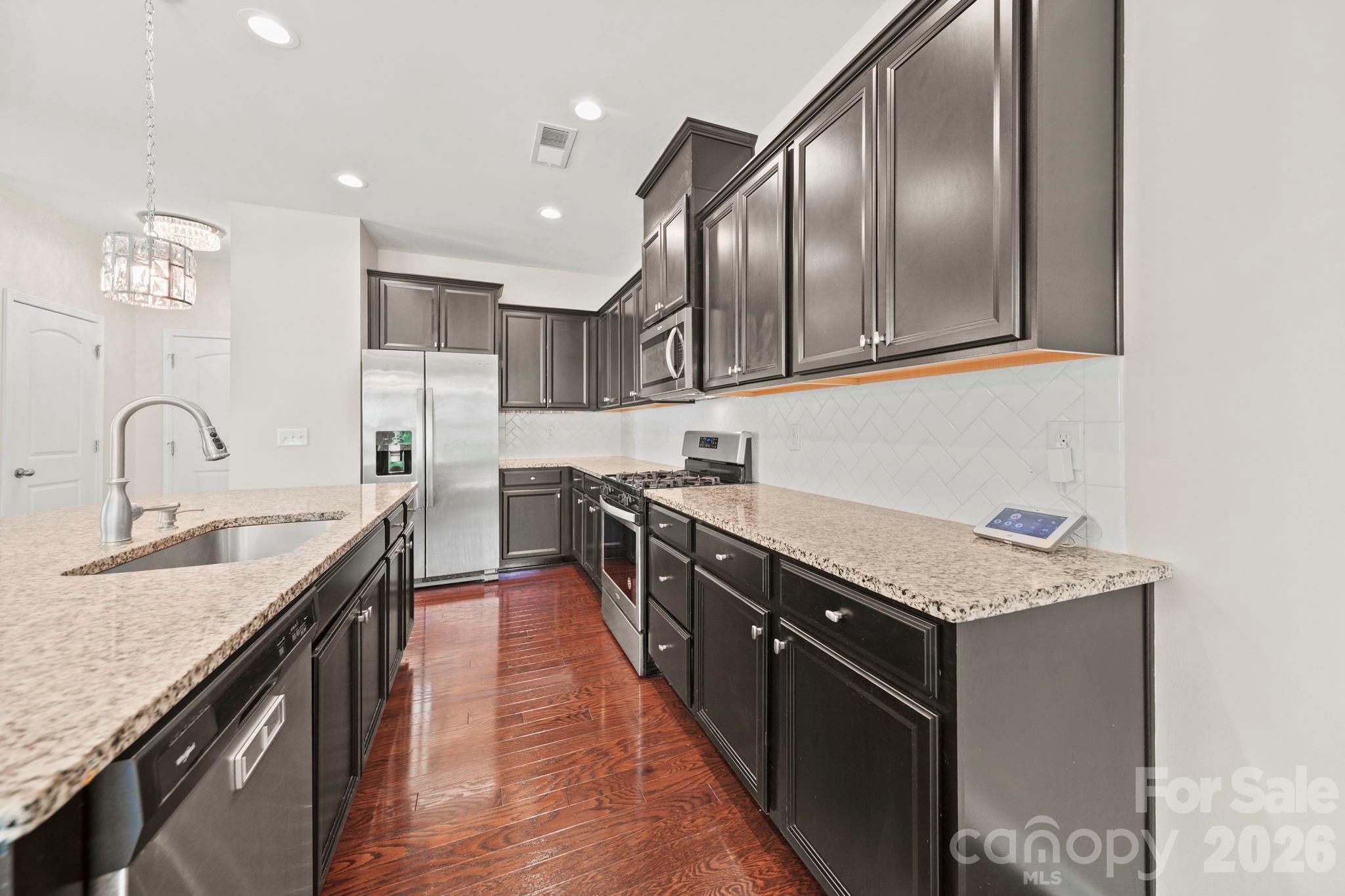 1406 Kings Grove Drive Property Photo 11