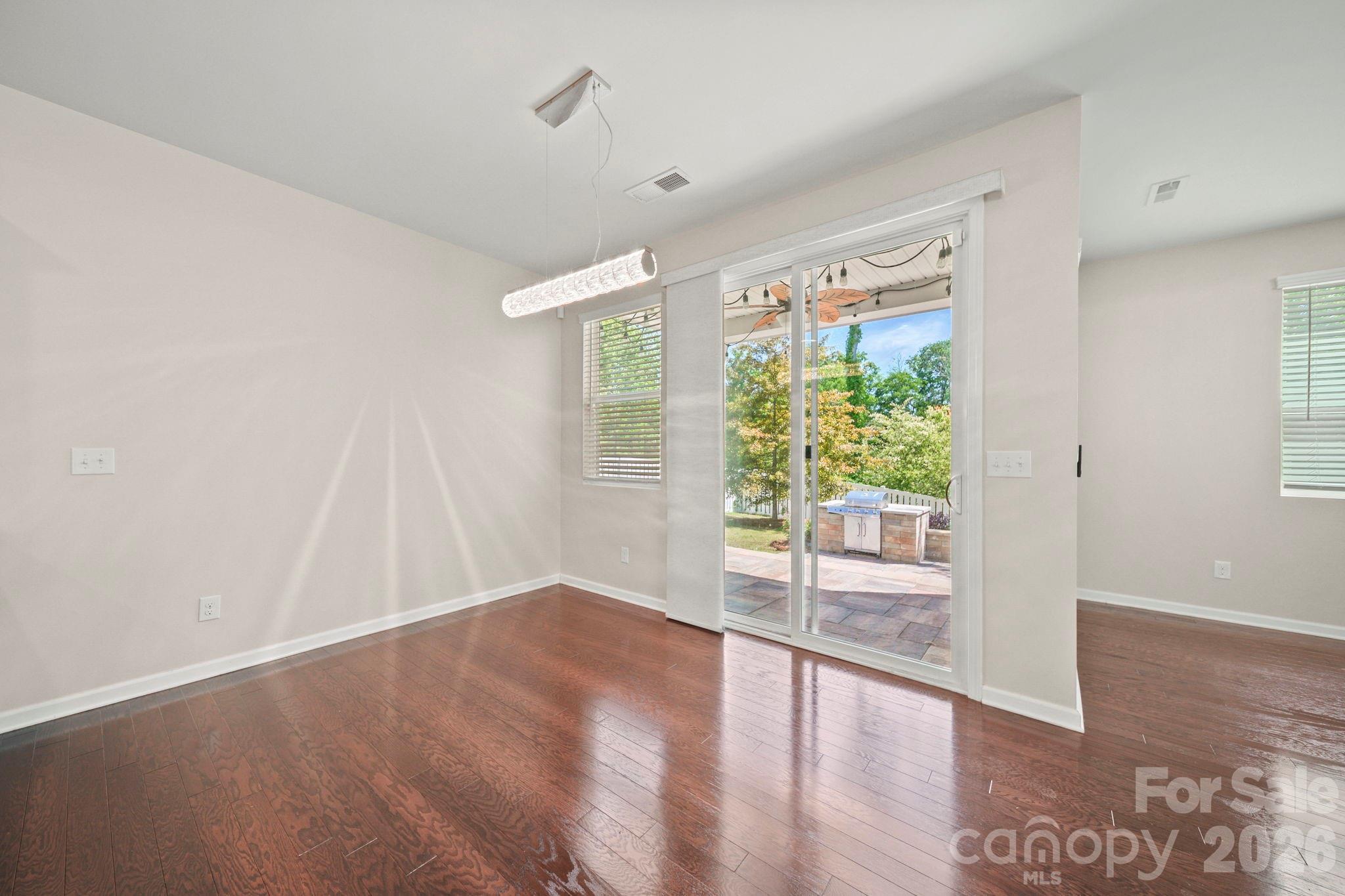 1406 Kings Grove Drive Property Photo 14
