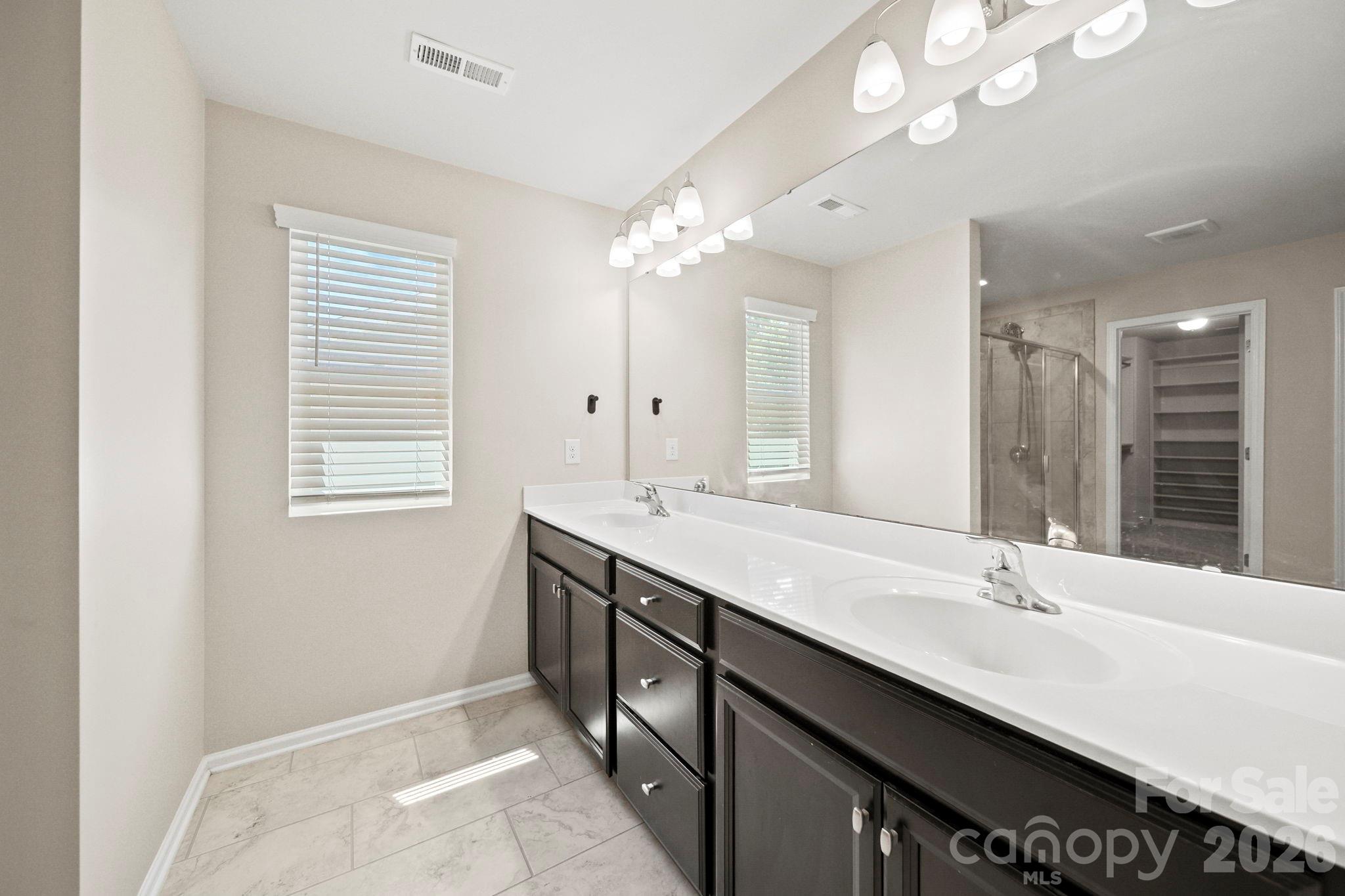 1406 Kings Grove Drive Property Photo 25
