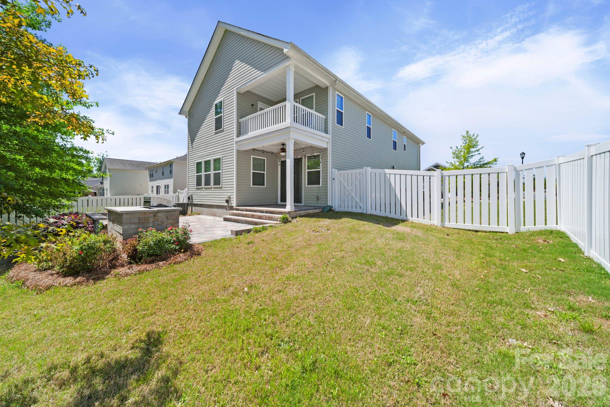 1406 Kings Grove Drive Property Photo 38
