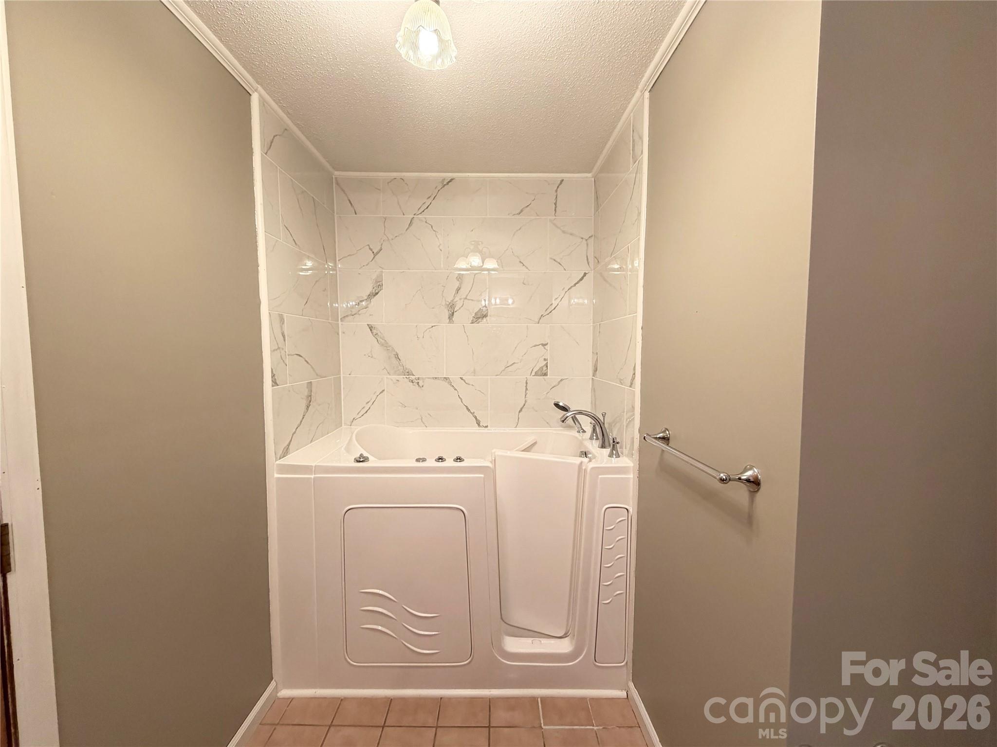372 Ferry Road Property Photo 7