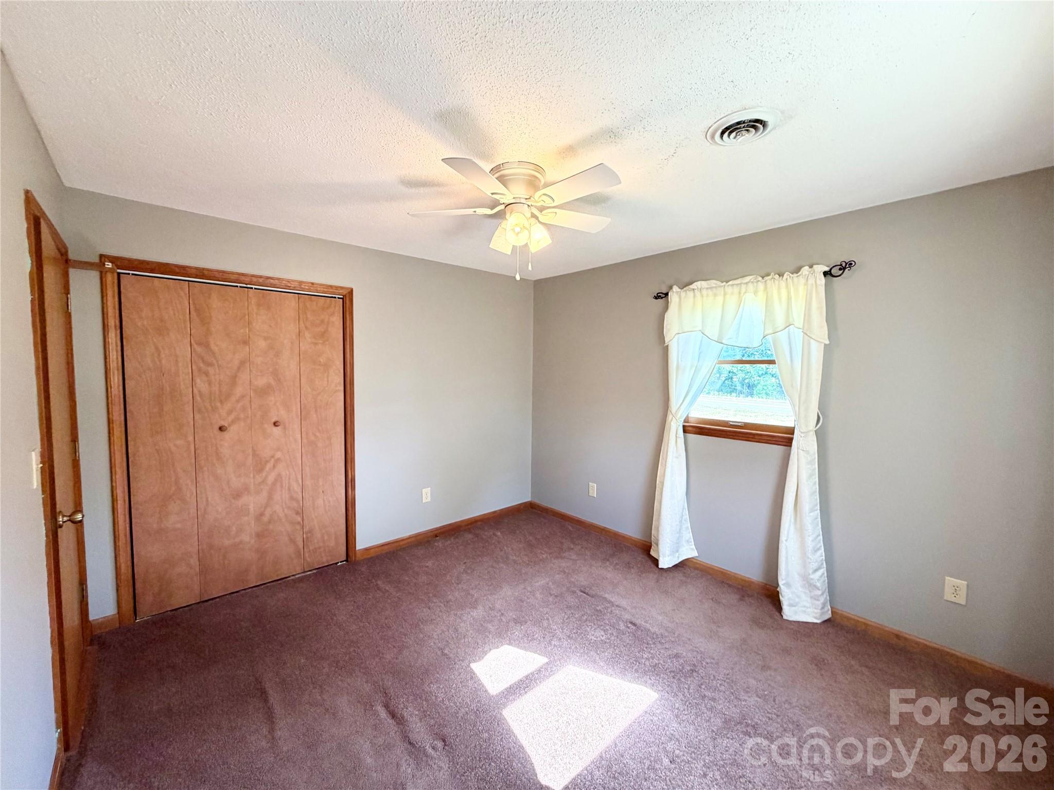 372 Ferry Road Property Photo 15