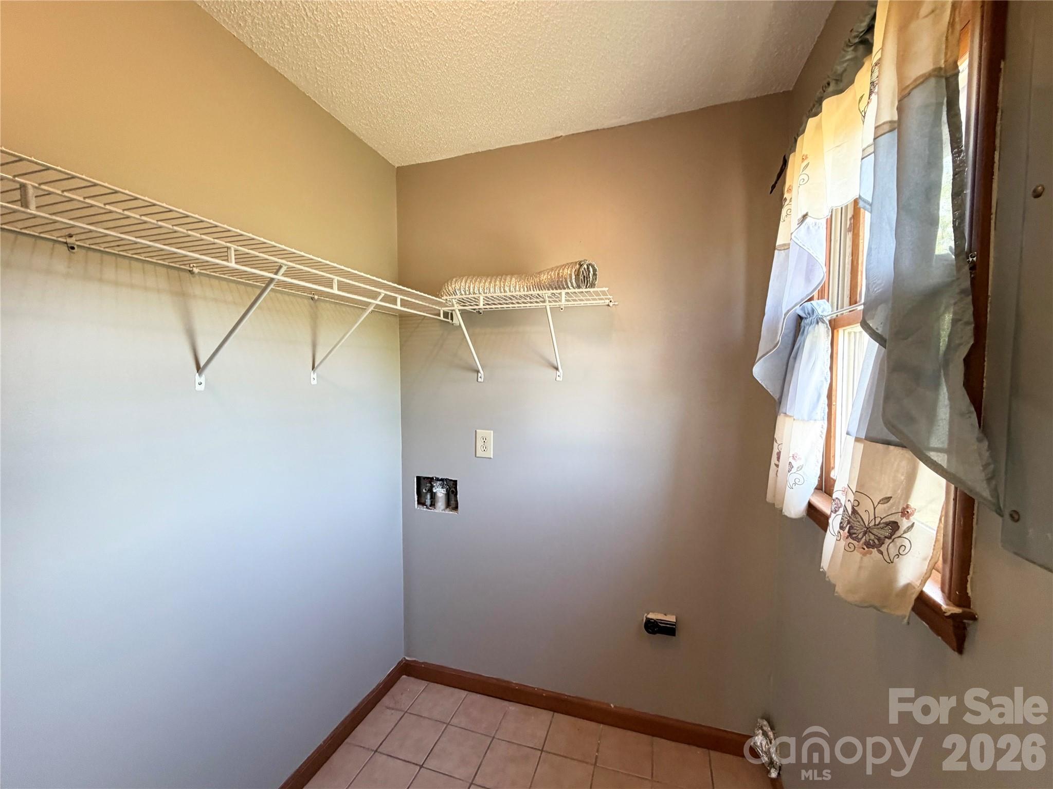 372 Ferry Road Property Photo 20