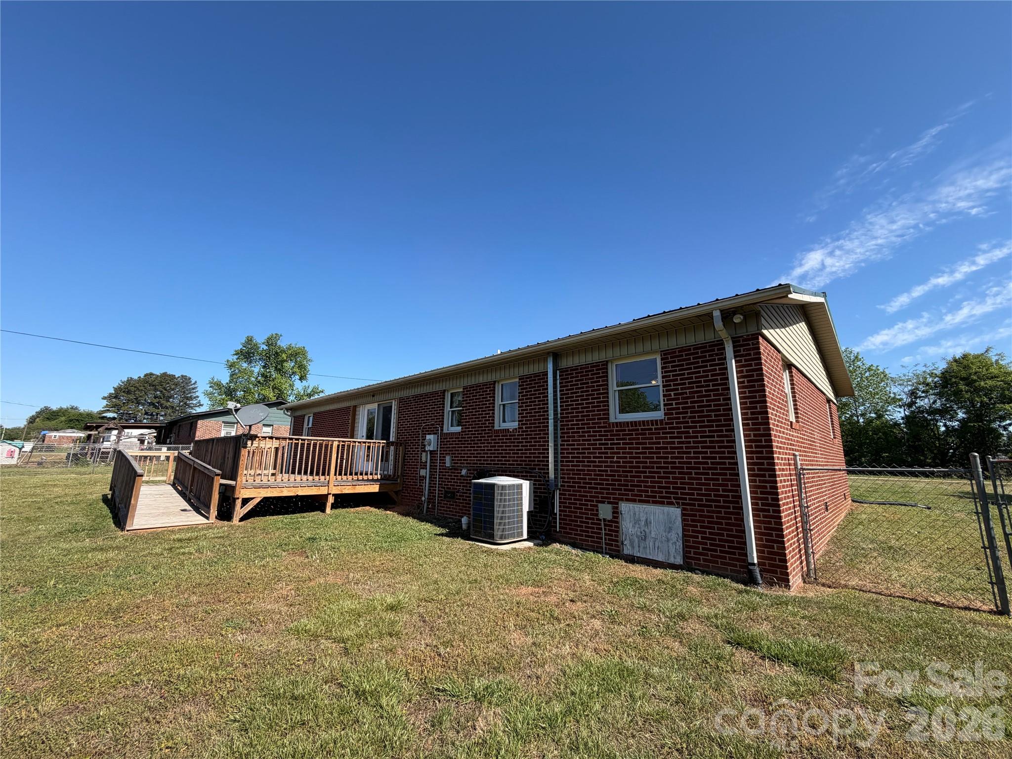 372 Ferry Road Property Photo 28