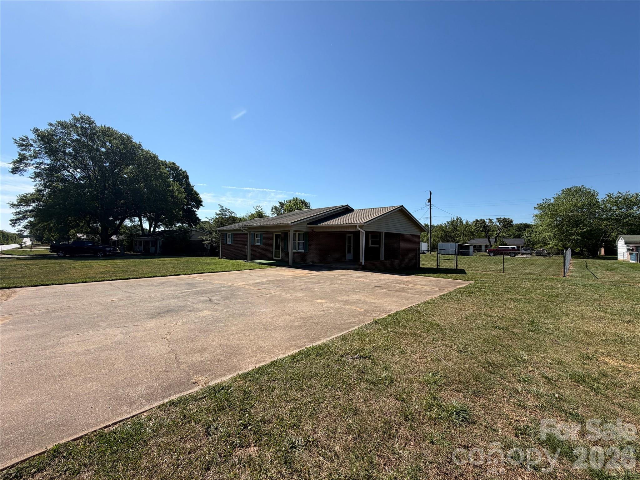 372 Ferry Road Property Photo 32