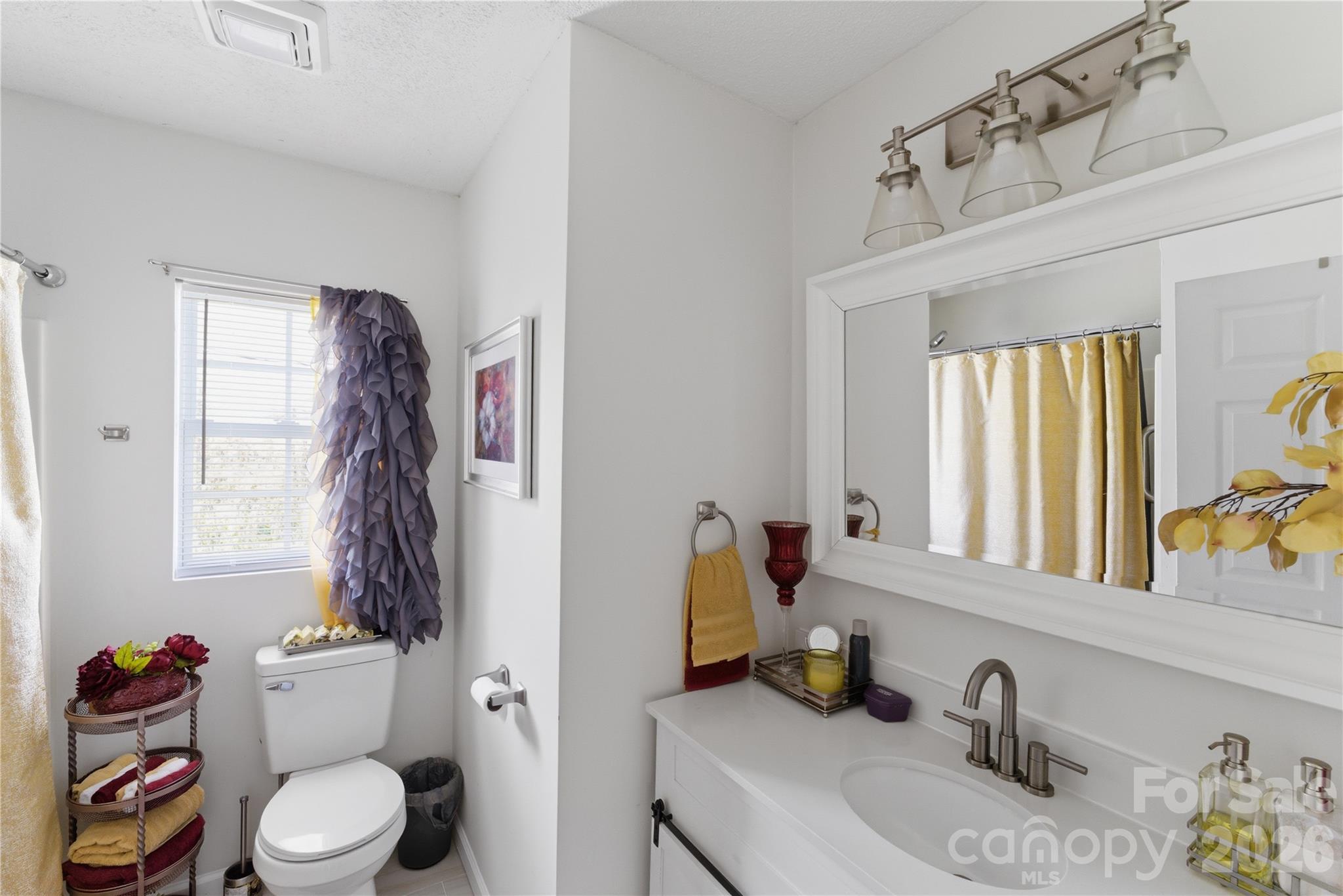615 W Marsh Street Property Photo 12