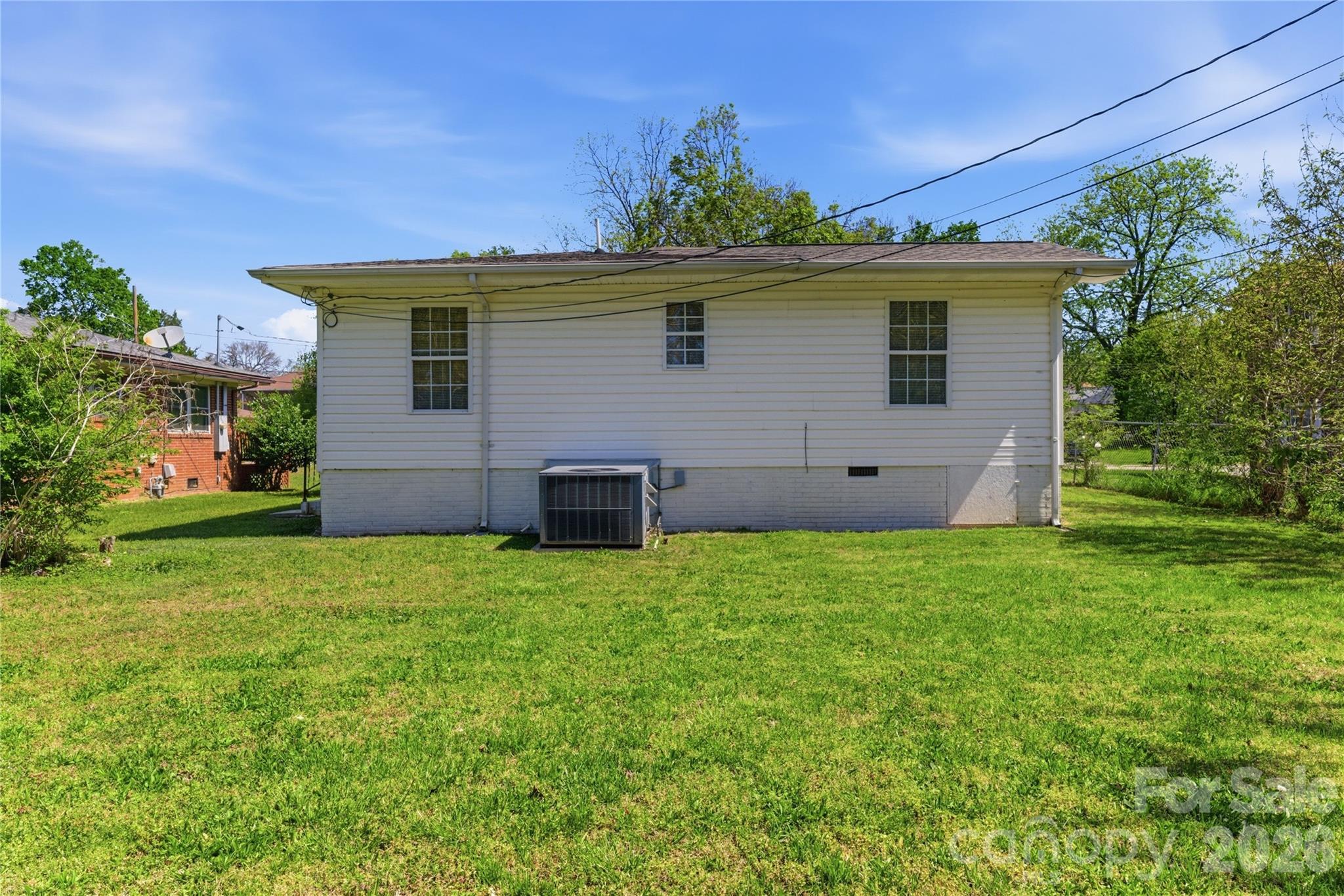 615 W Marsh Street Property Photo 13