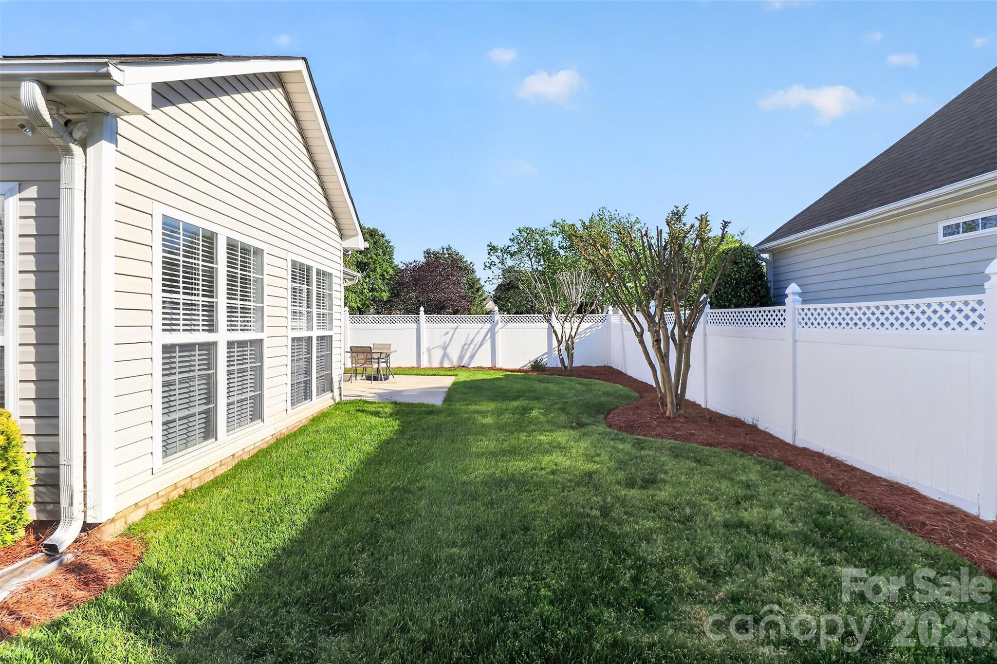 2525 Old Ashworth Lane Property Photo 6