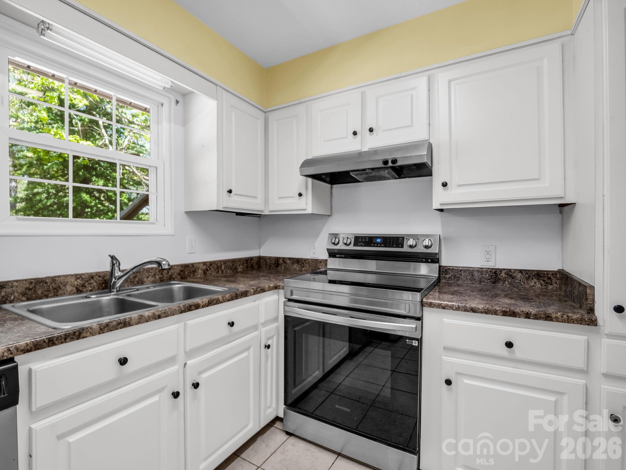 31 Firefly Lane Property Photo 15