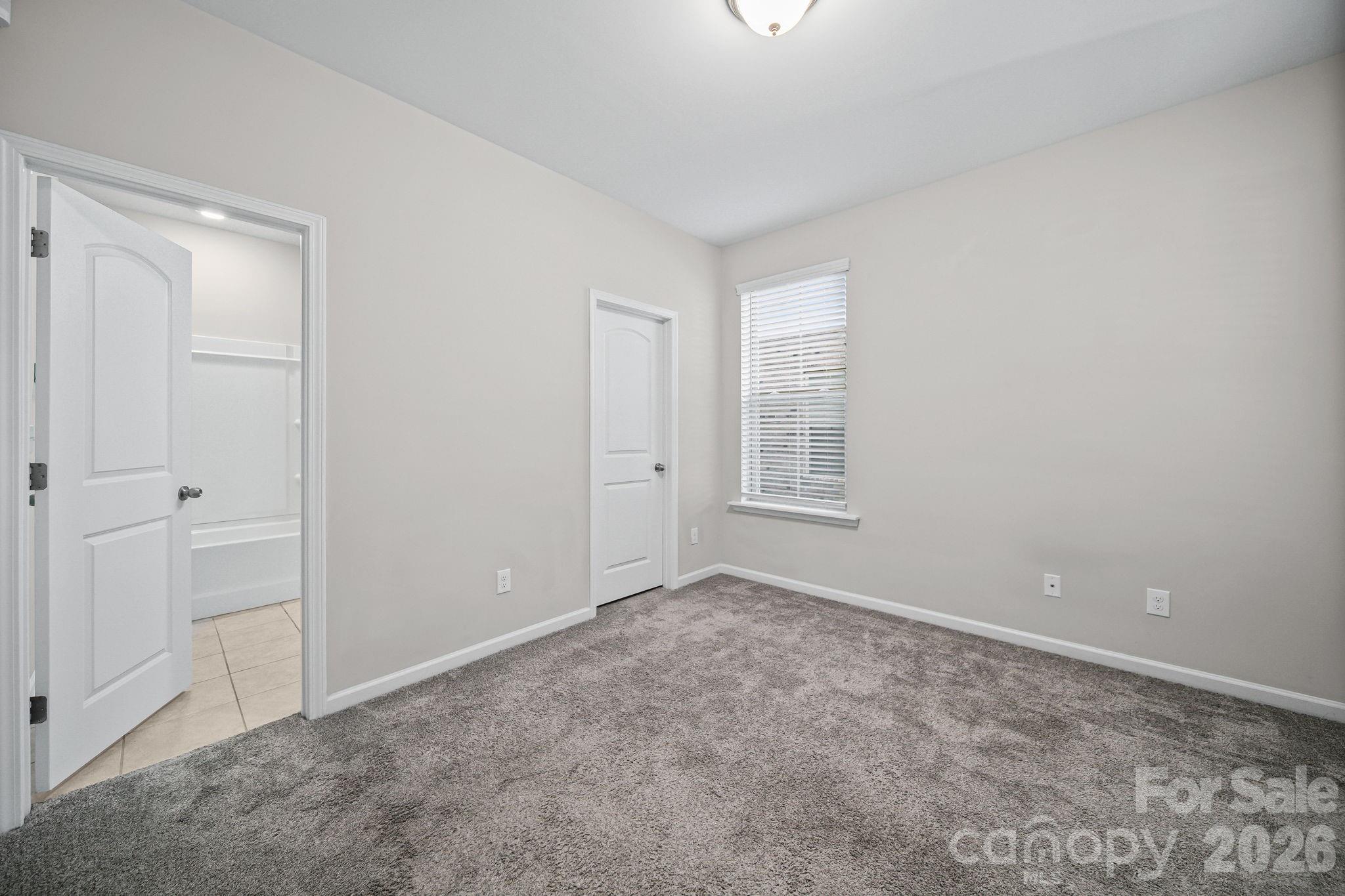 928 Bexton Street Property Photo 4