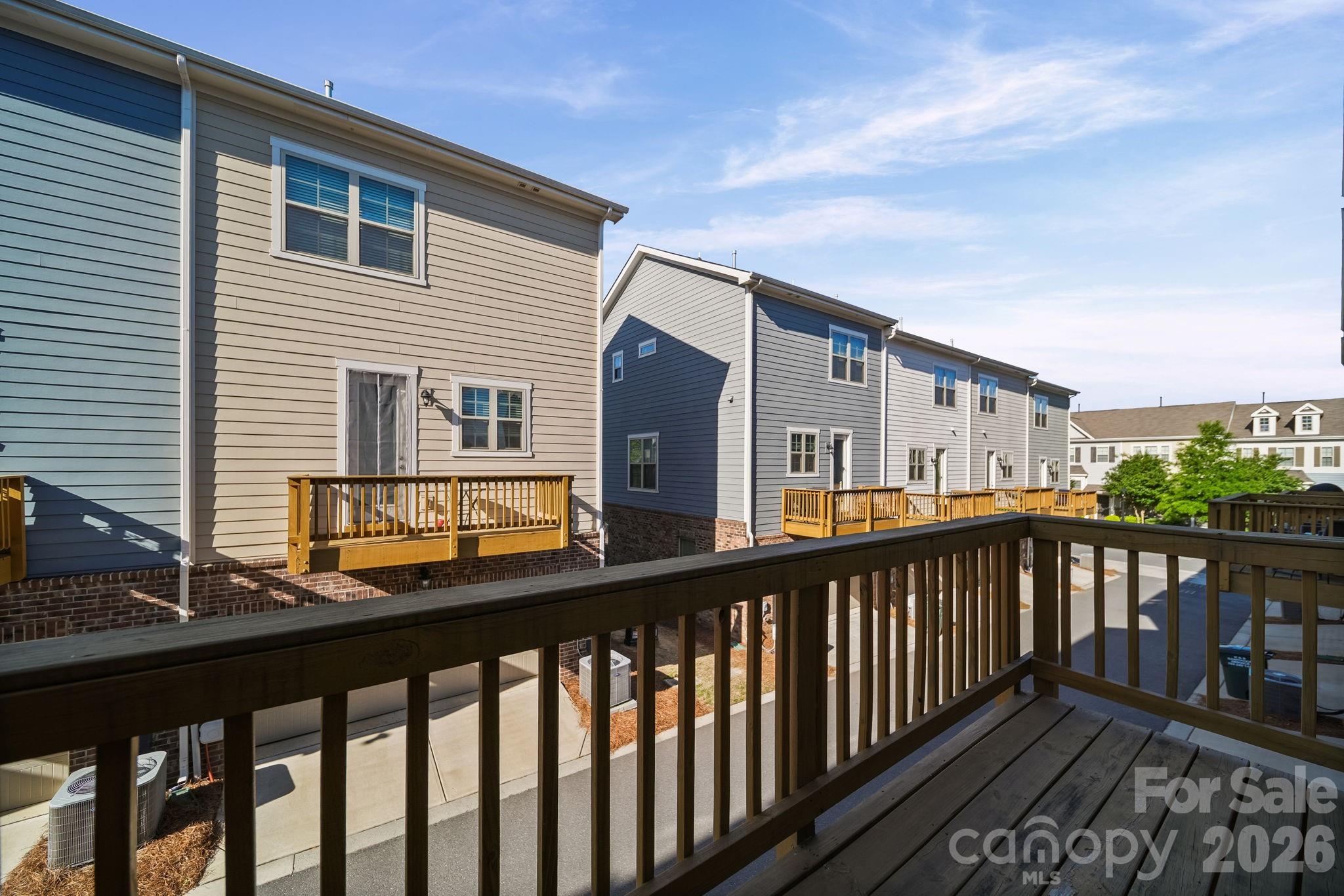 928 Bexton Street Property Photo 18