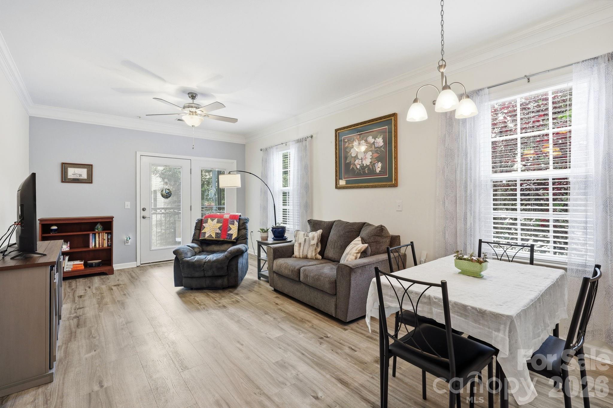 528 Appeldoorn Circle Property Photo 2