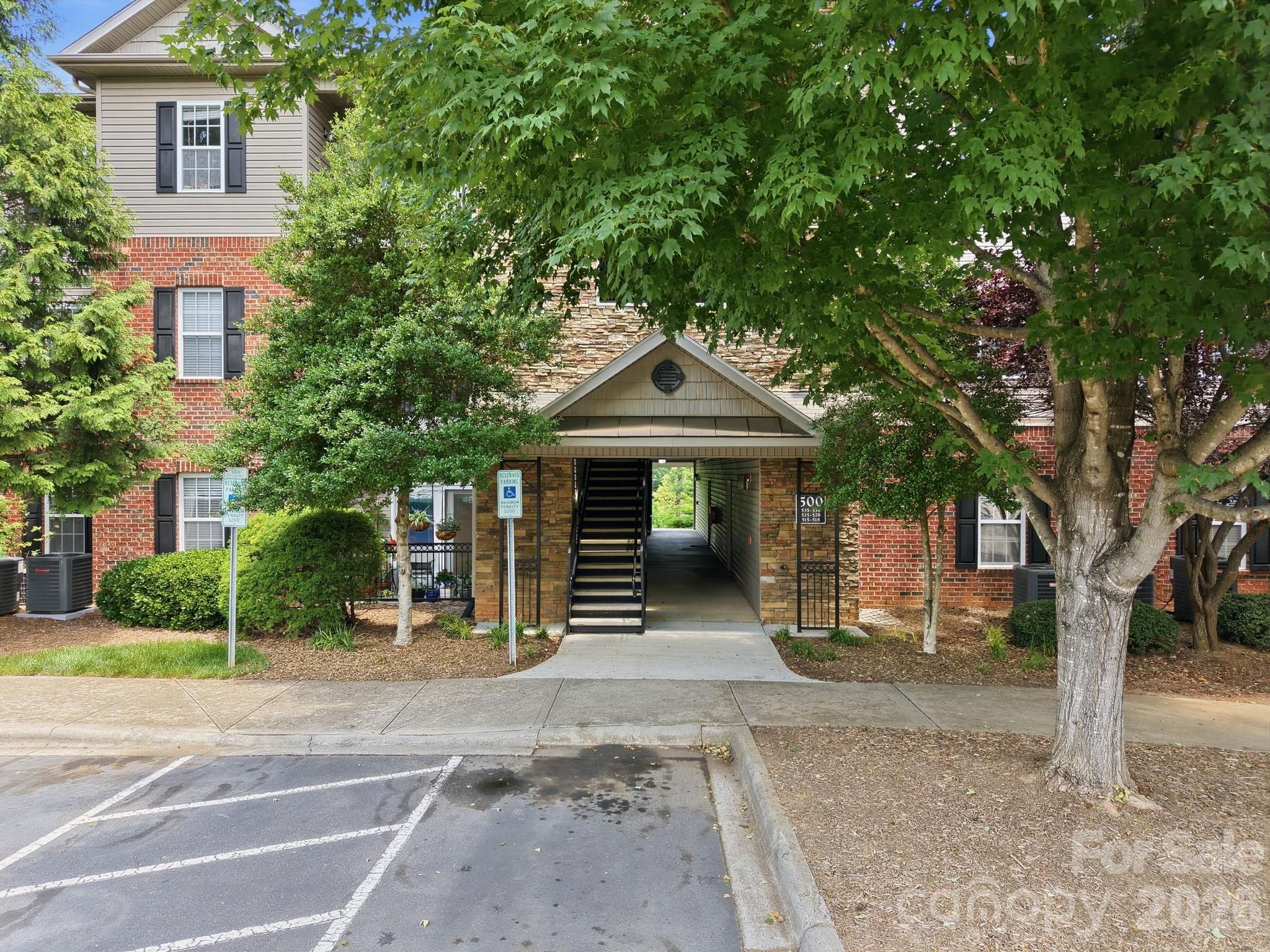 528 Appeldoorn Circle Property Photo 20