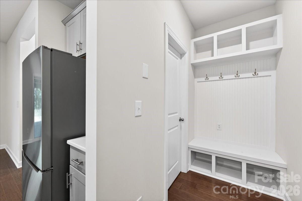 1220 Gossamer Hill Drive Property Photo 19