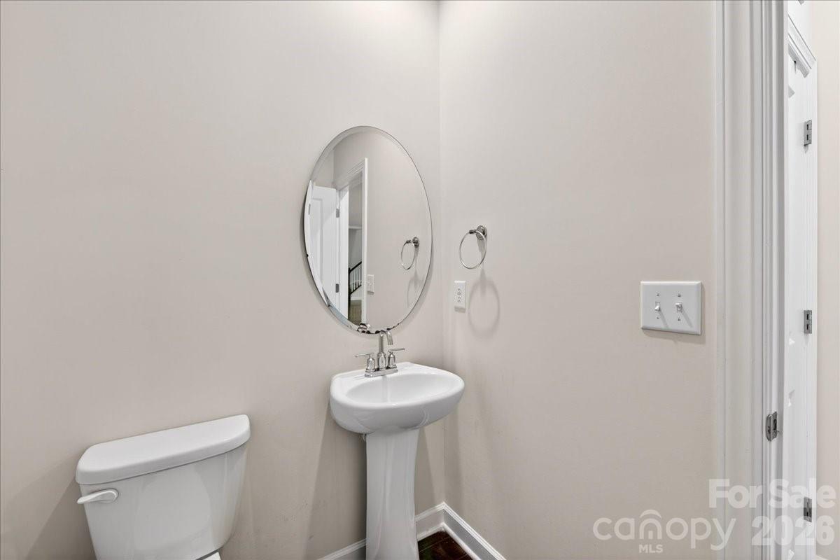 1220 Gossamer Hill Drive Property Photo 22