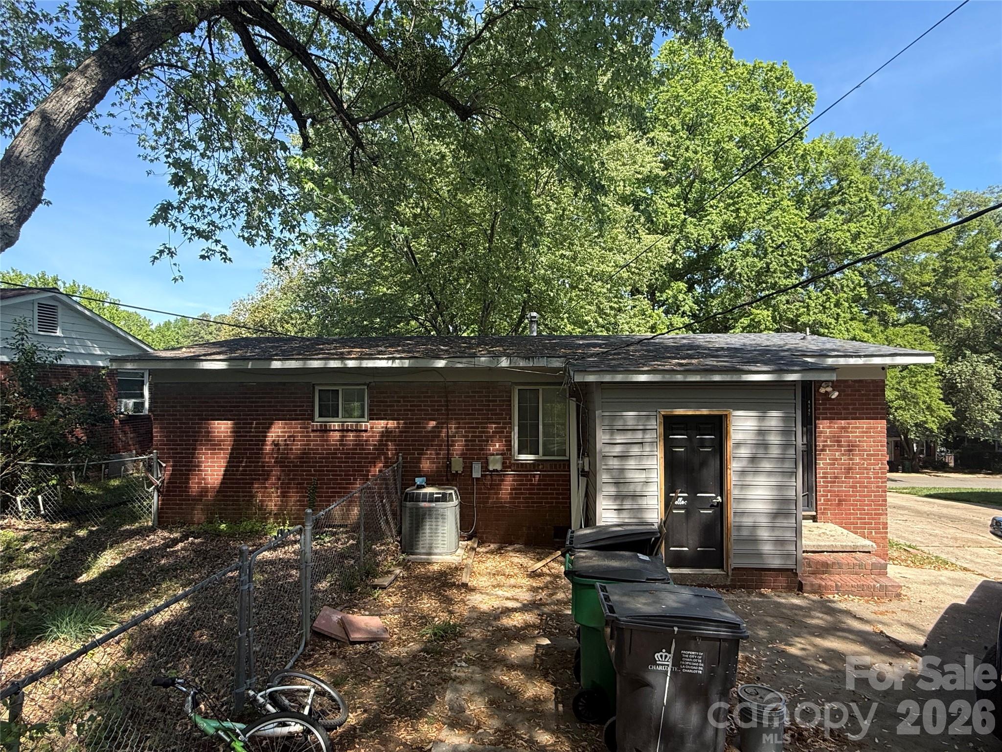 4147 Welling Avenue Property Photo 1