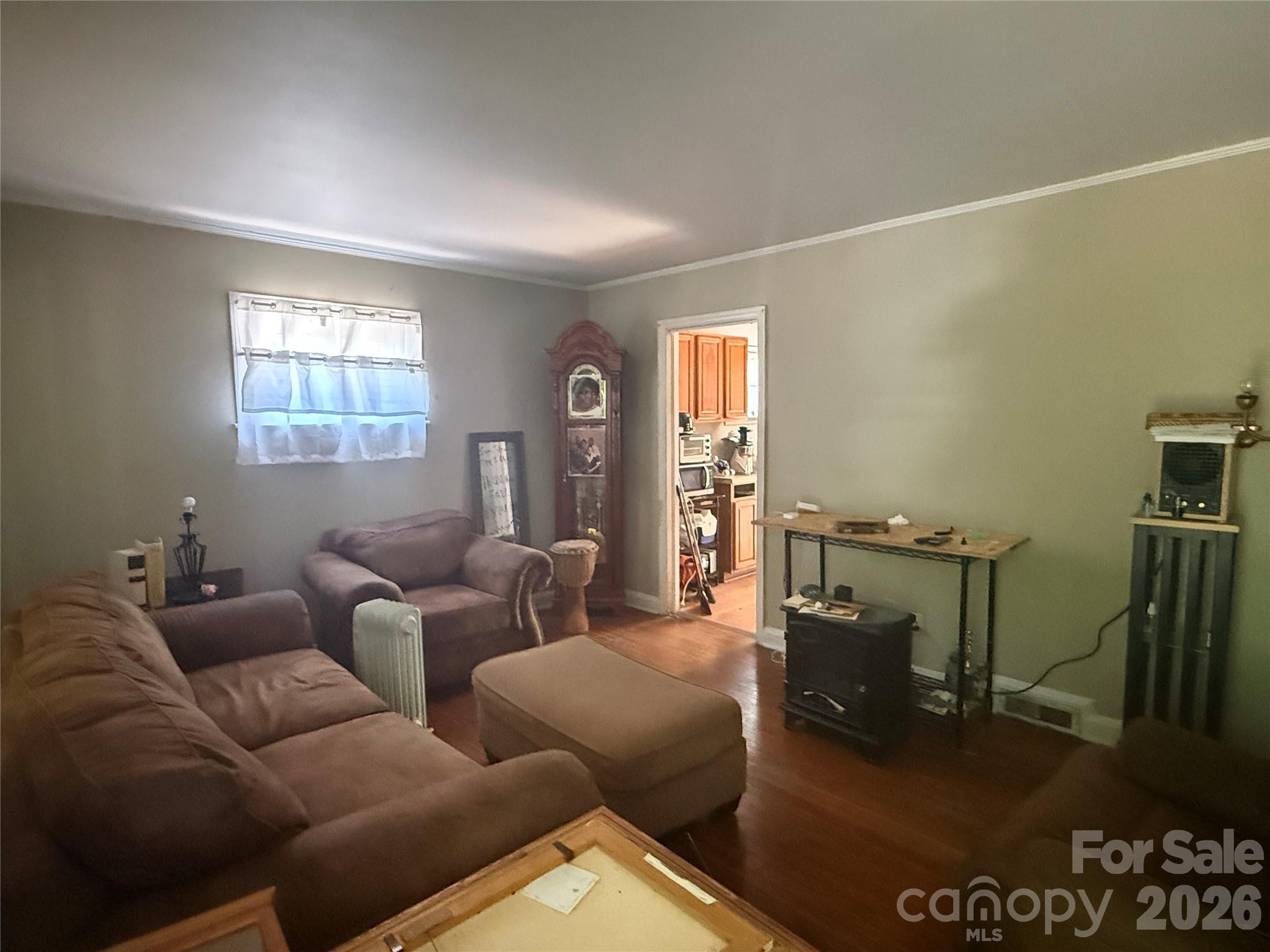 4147 Welling Avenue Property Photo 5