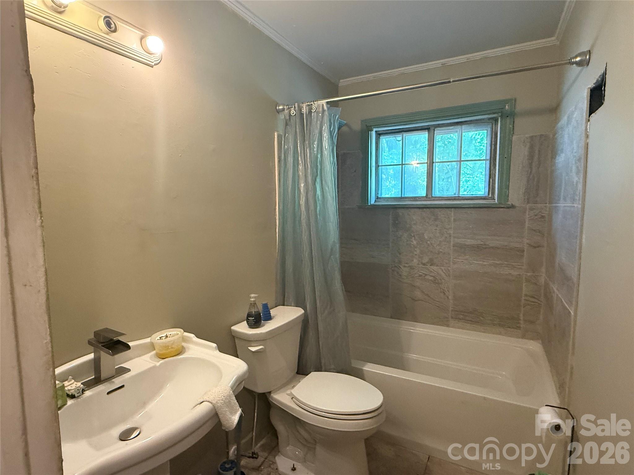 4147 Welling Avenue Property Photo 10