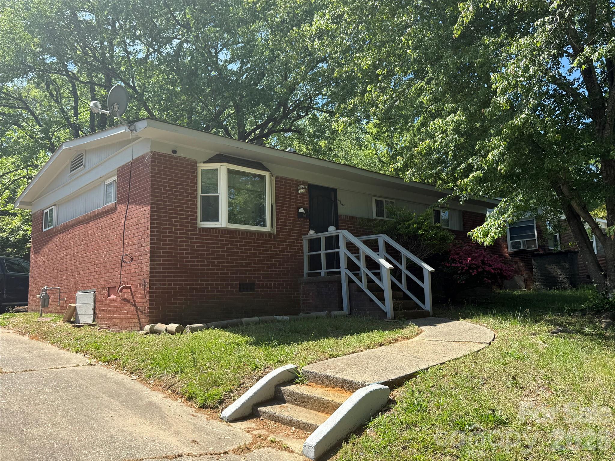 4147 Welling Avenue Property Photo 17