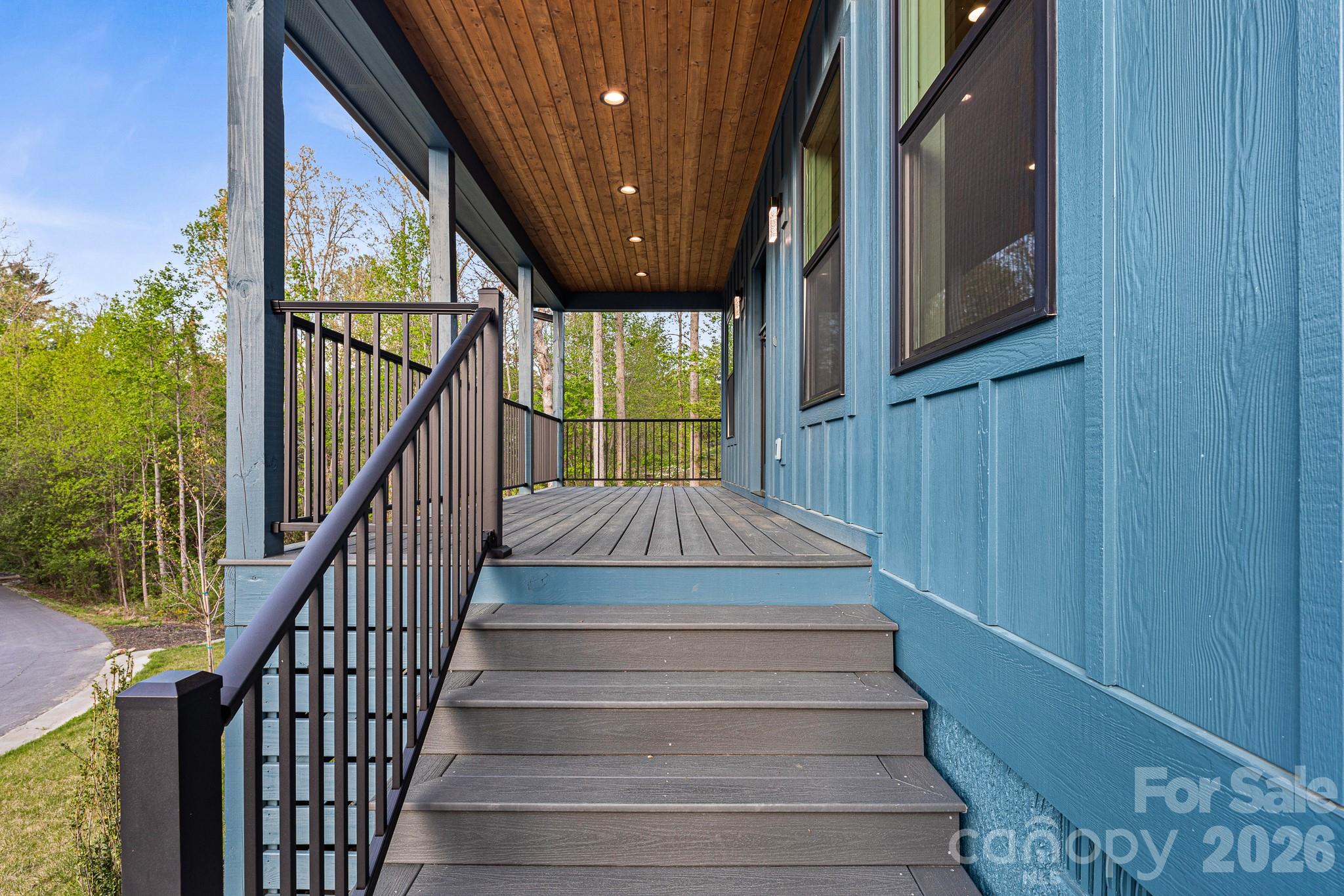18 Winterhawk Drive Property Photo 6