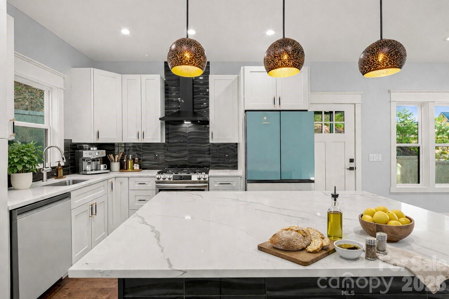18 Winterhawk Drive Property Photo 12