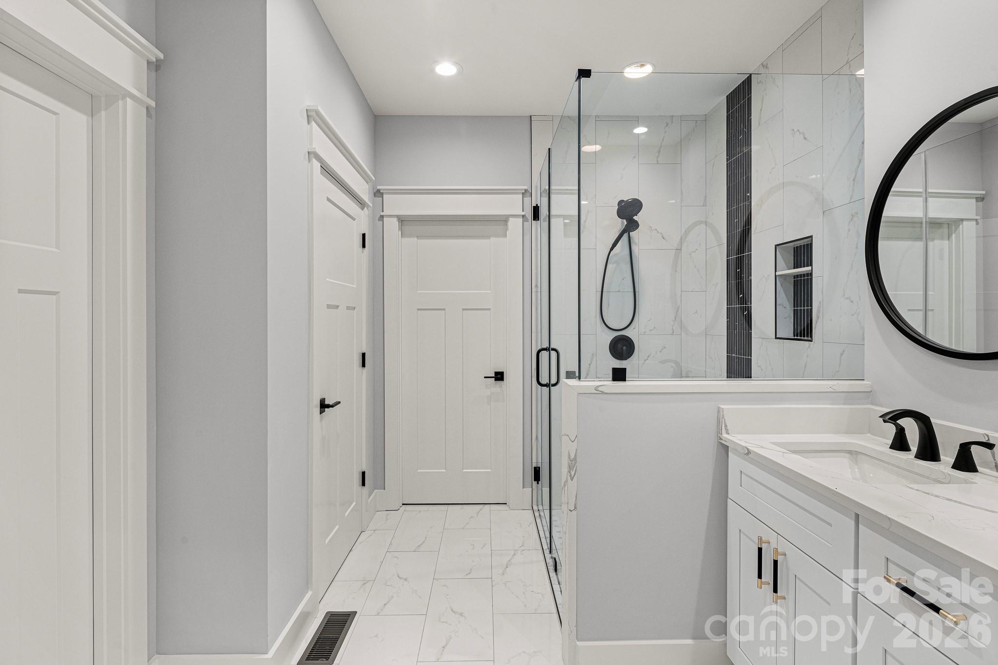 18 Winterhawk Drive Property Photo 20