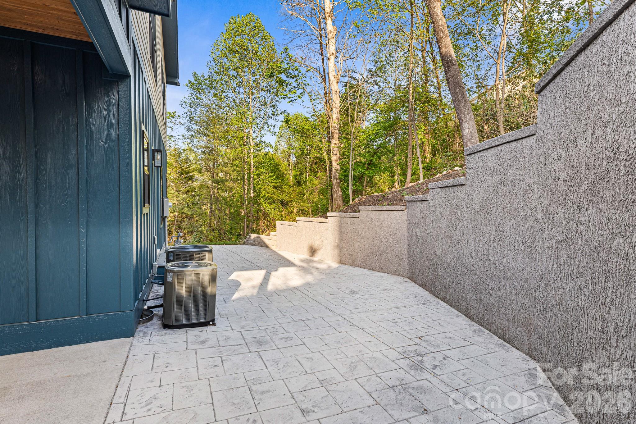18 Winterhawk Drive Property Photo 41