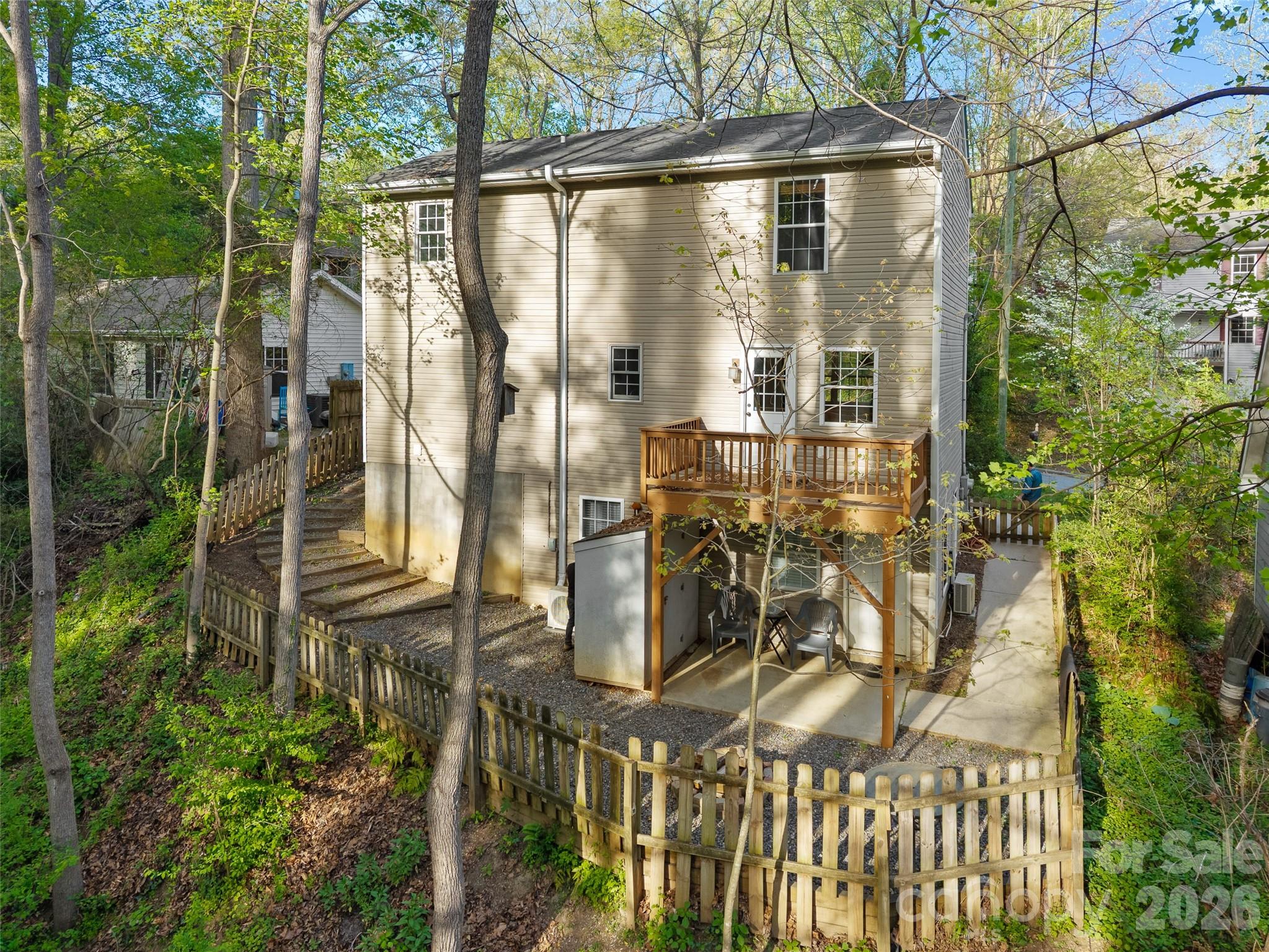 13 Castle Street Property Photo 4