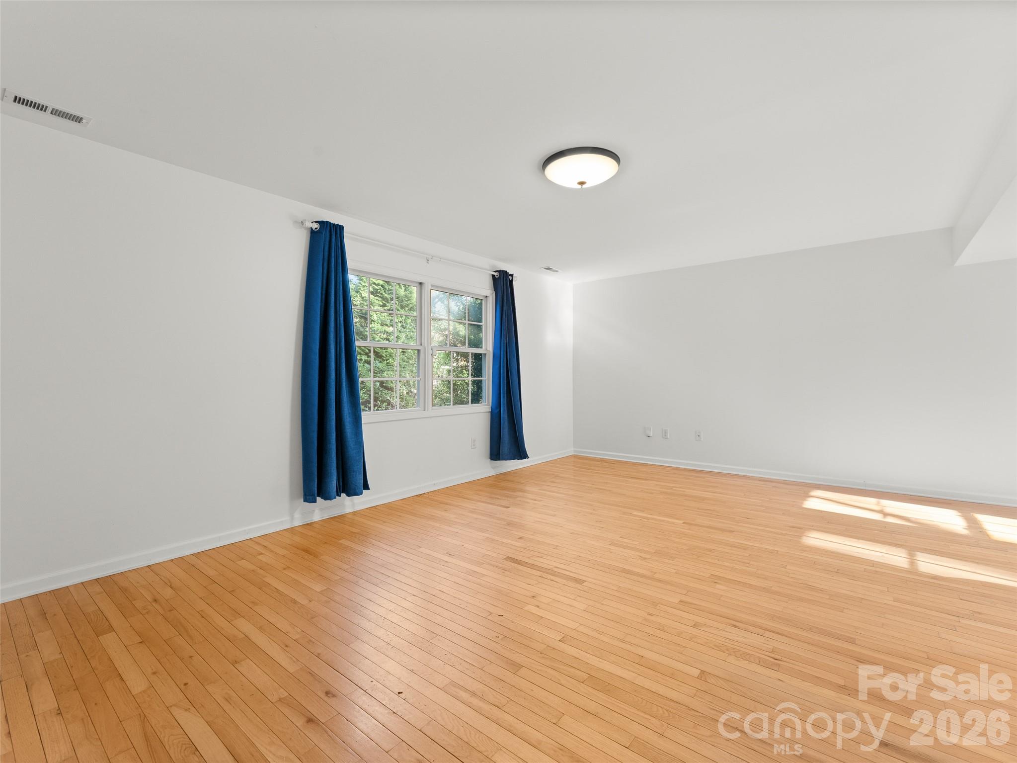 13 Castle Street Property Photo 7