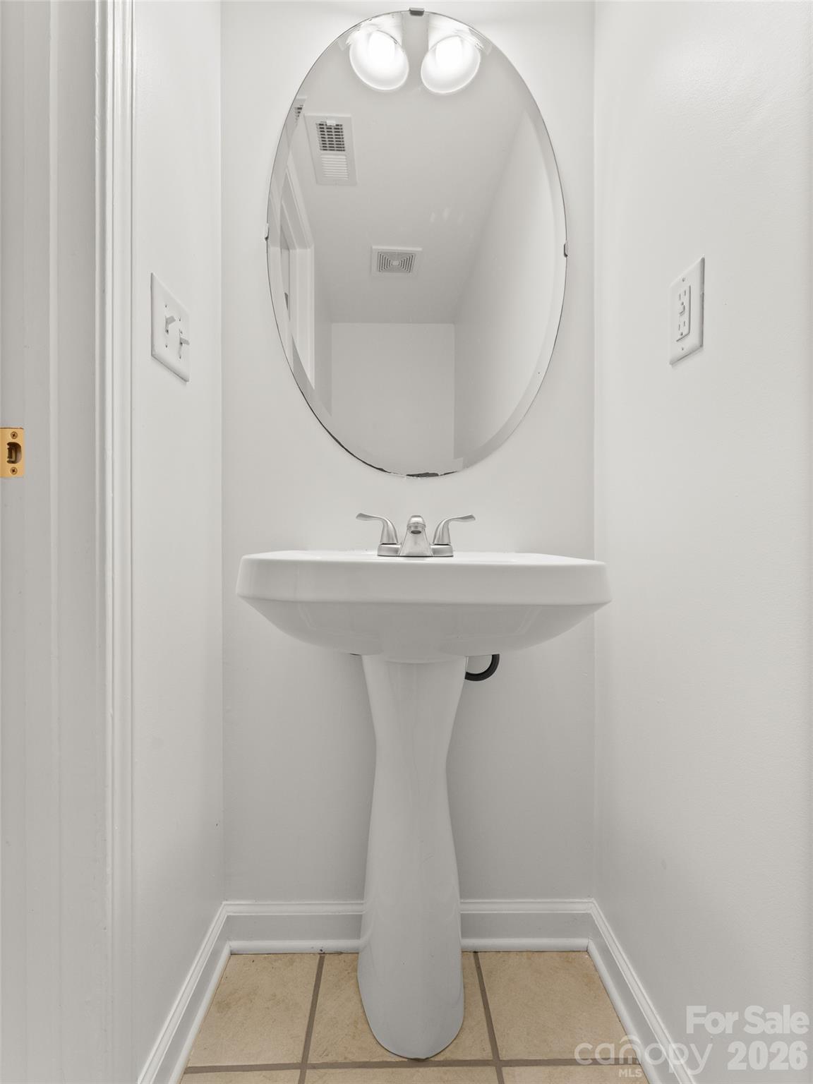 13 Castle Street Property Photo 16