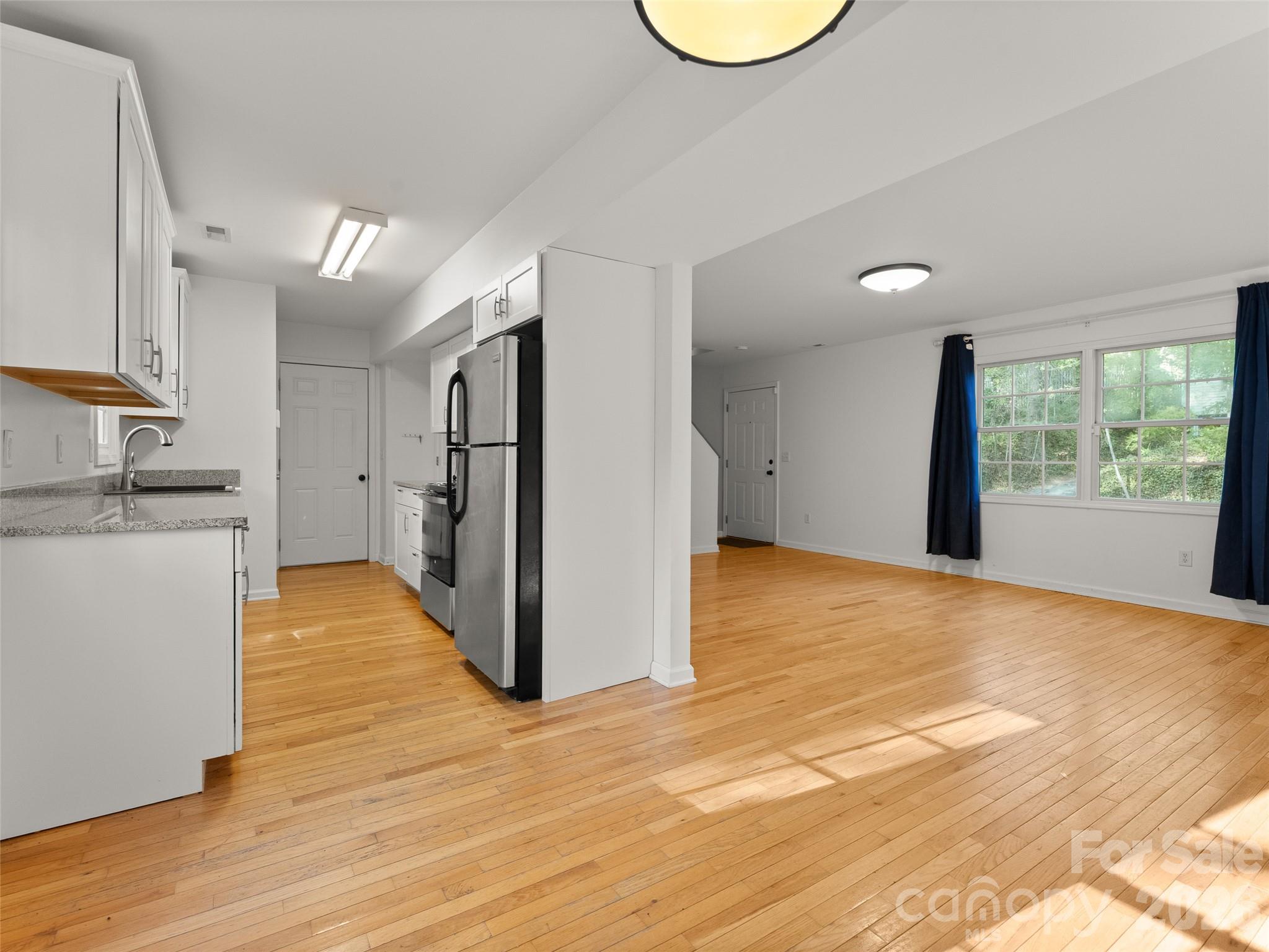 13 Castle Street Property Photo 18