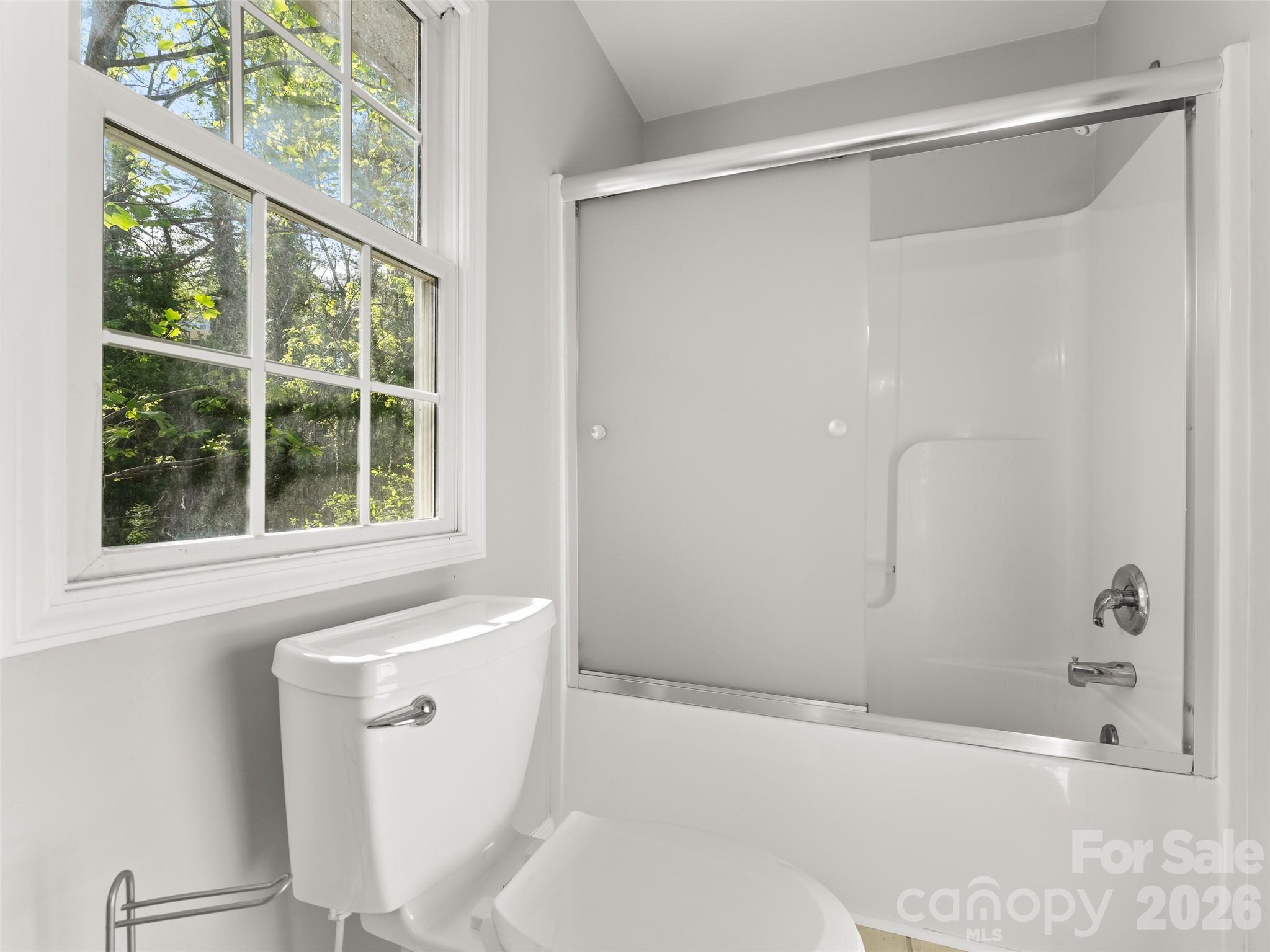 13 Castle Street Property Photo 25