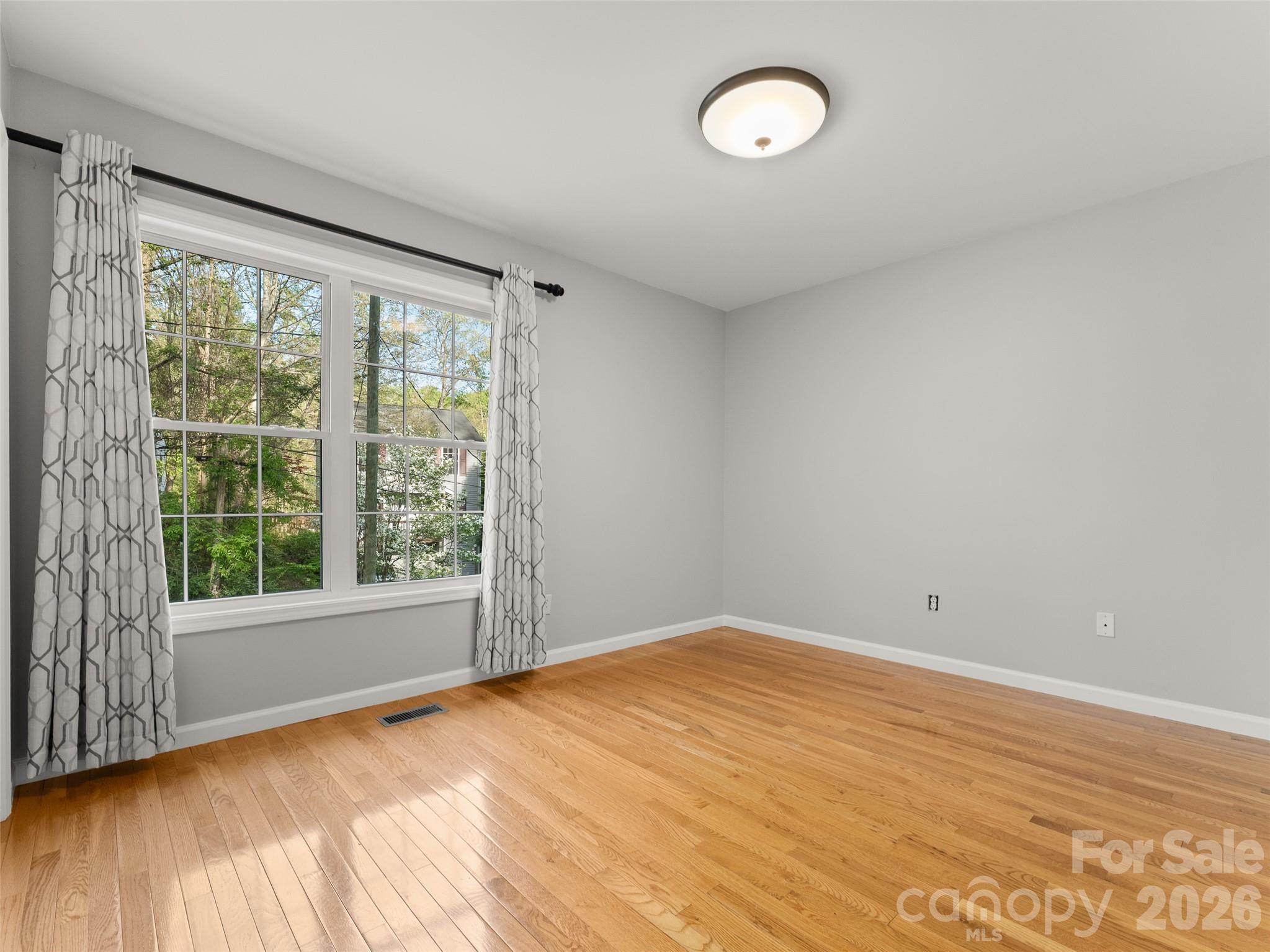 13 Castle Street Property Photo 26