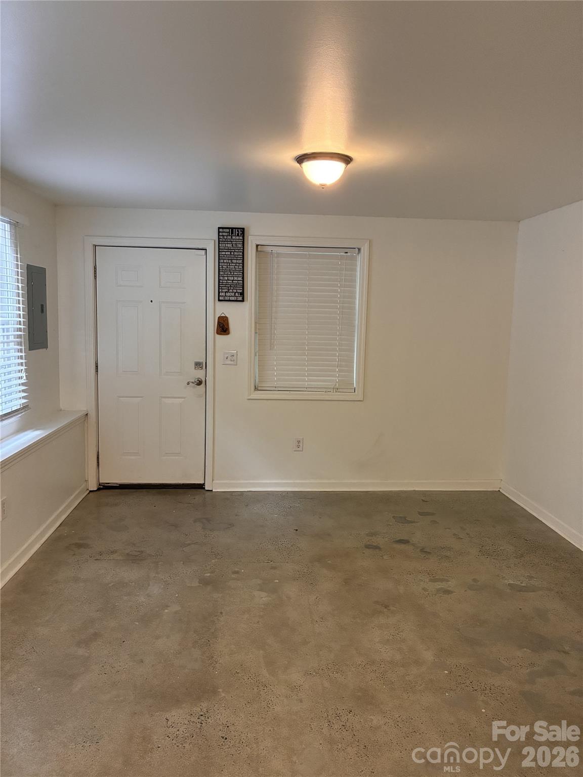 13 Castle Street Property Photo 30